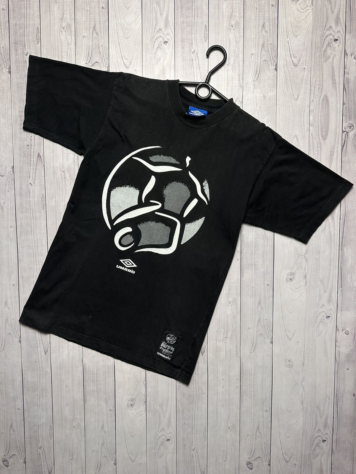 Umbro × Vintage Vintage Umbro England soccer tee Euro 1996 size M Size US M / EU 48-50 / 2 - 1 Thumbnail