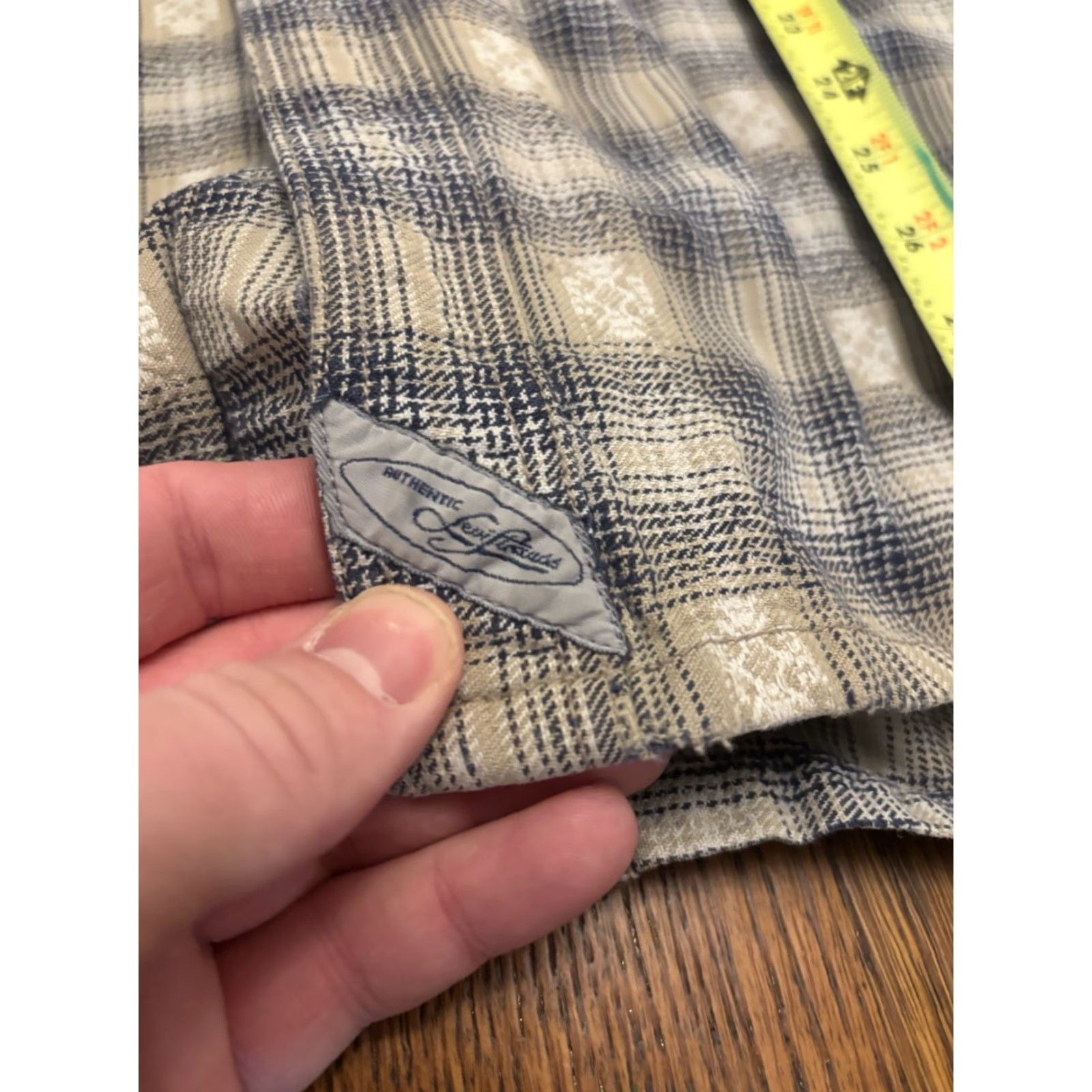 Levi's VINTAGE Levi's Button-Up Flannel Shirt XL Plaid Cotton Heavy Blue Beige 90s Casual Men Regular Long Sleeve Logo Pockets Size US XL / EU 56 / 4 - 6 Thumbnail