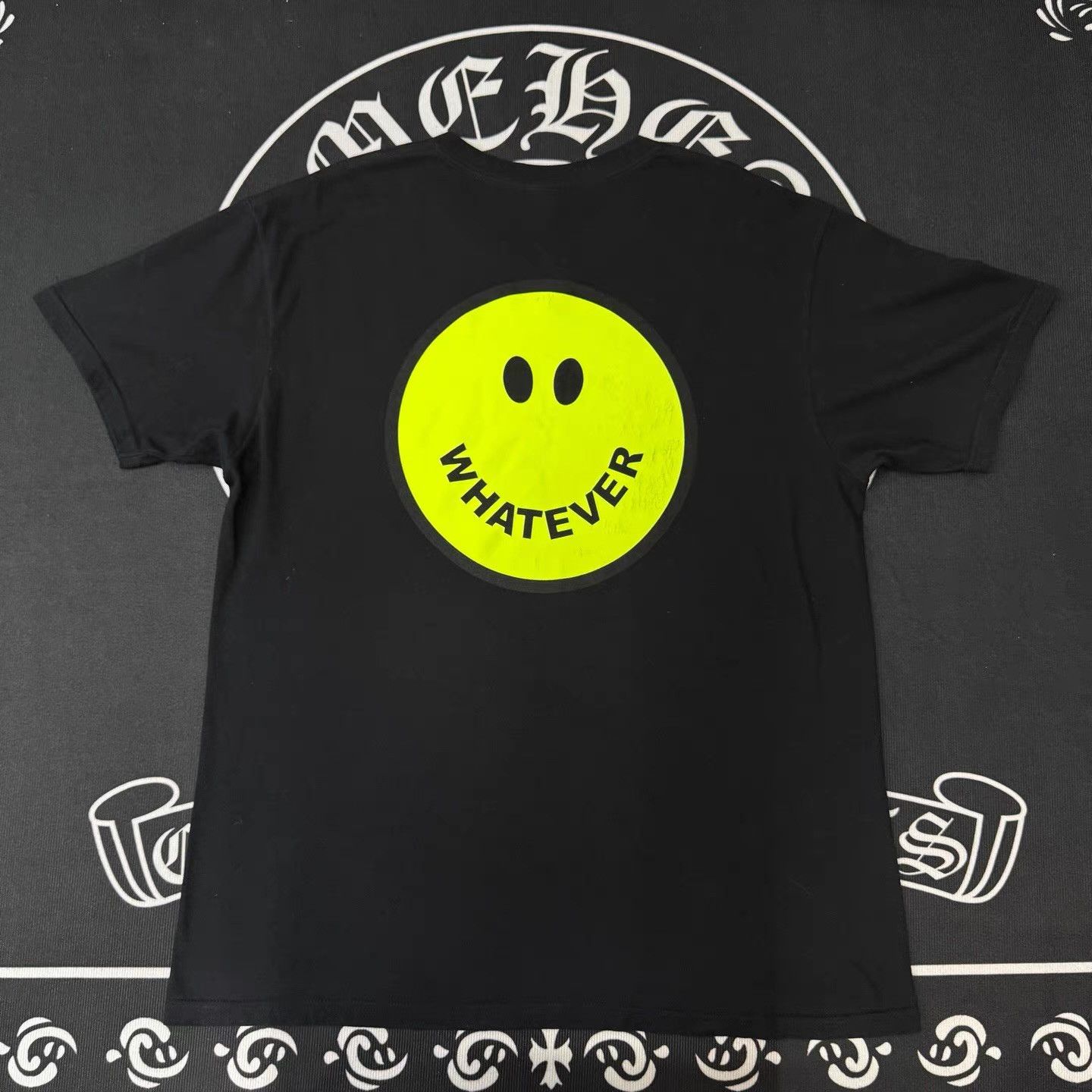 Supreme Supreme Yellow Smile Face Print Short Sleeve Q10 Size US XL / EU 56 / 4 - 2 Thumbnail