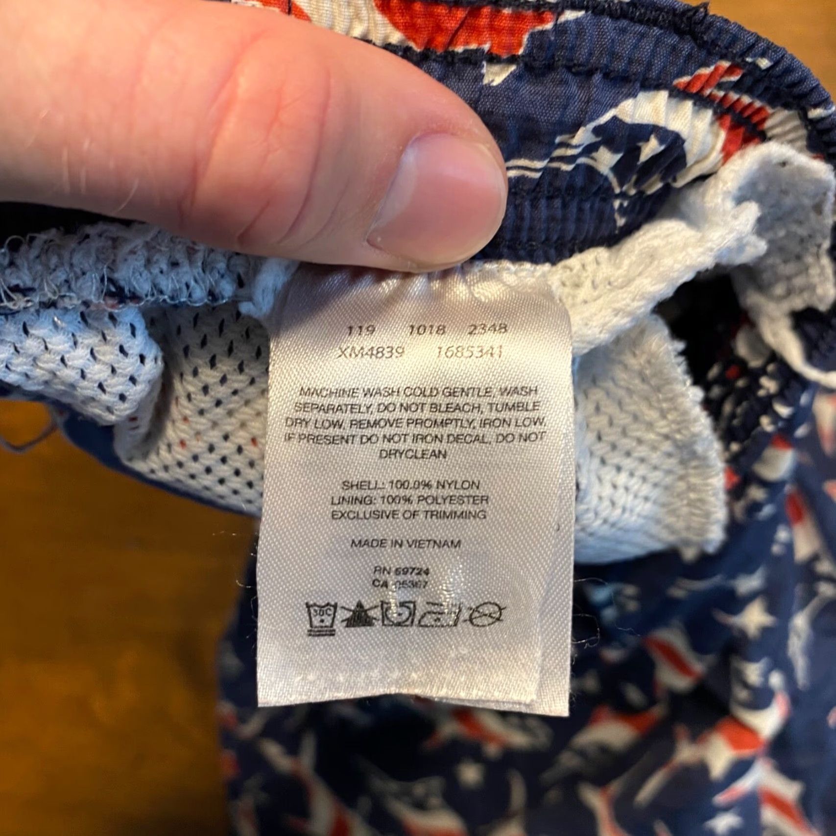 Vintage Columbia PFG Swim Trunks Mens S Blue Red Fish Drawstring Board Shorts 6" Beach Sports Mens Size US 29 - 5 Thumbnail