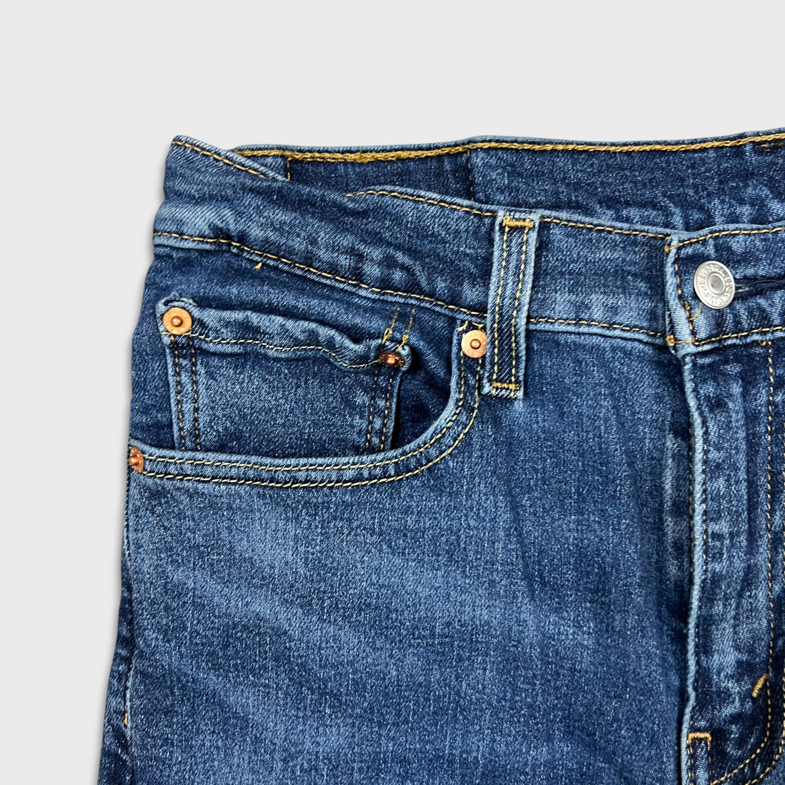 Levi's × Vintage Levi's 514 Jeans 32x32 Slim Straight Fit Faded Denim Pant Size US 32 / EU 48 - 3 Thumbnail