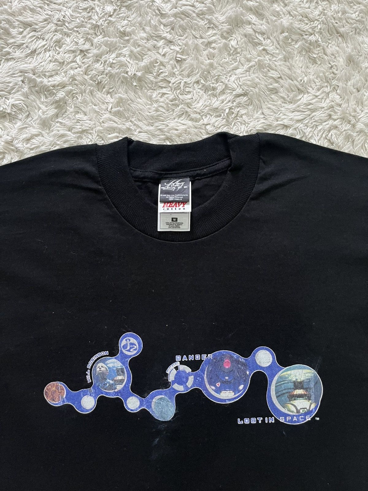 Vintage vintage 1990's lost in space movie t-shirt Size US M / EU 48-50 / 2 - 4 Thumbnail
