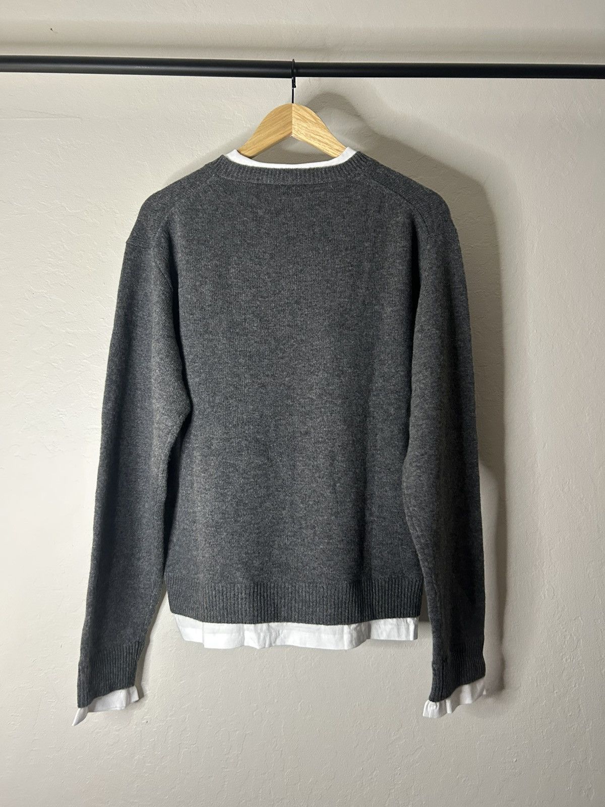 Miu Miu Miu Miu Cashmere V Neck Sweater Size US M / EU 48-50 / 2 - 2 Thumbnail