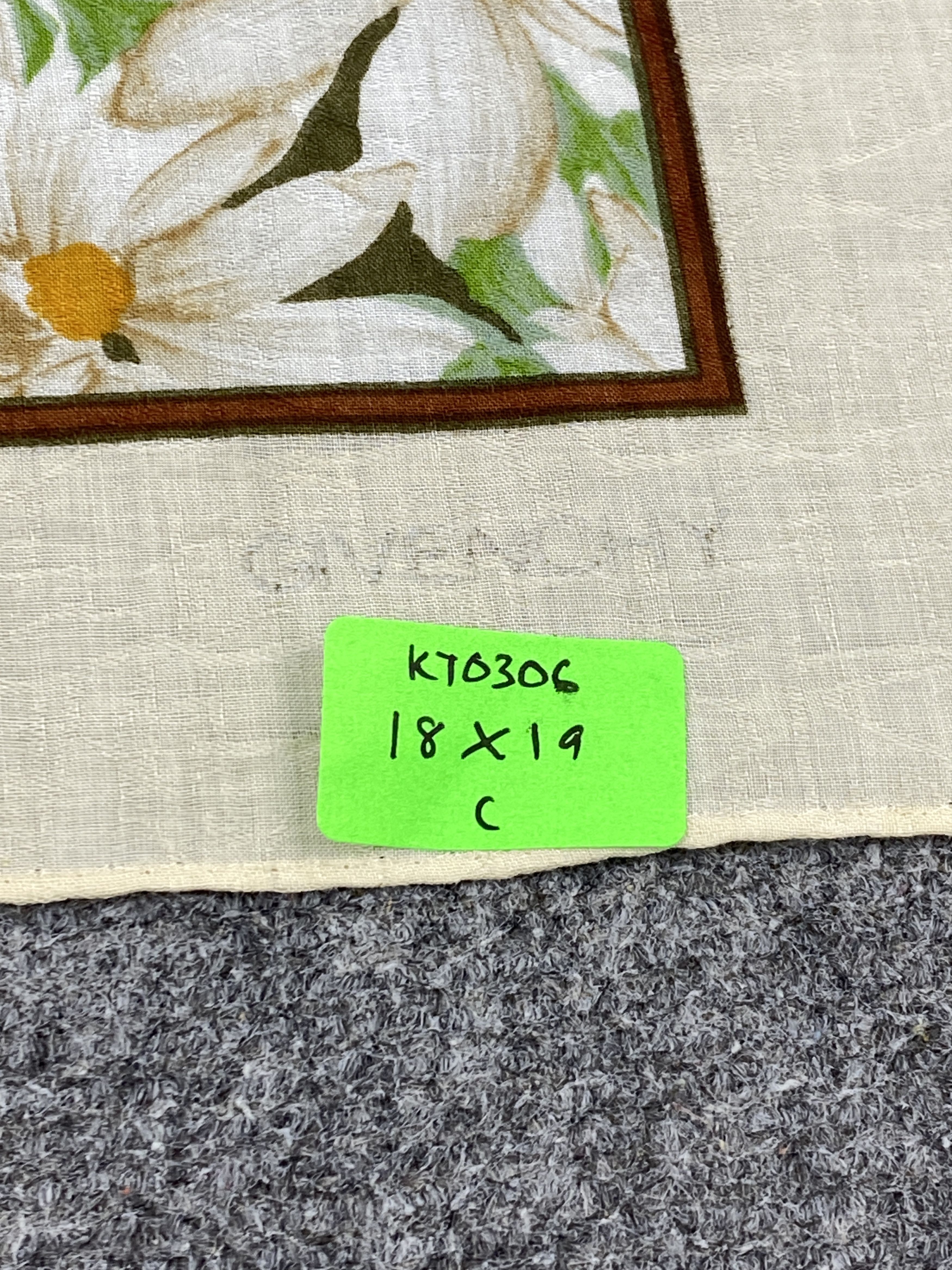 Givenchy Vintage Givenchy Handkerchief / Neckerchief KT0306 Size ONE SIZE - 10 Thumbnail