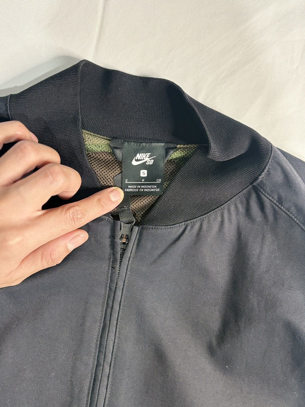 Nike SB Nike SB Black Bomber Jacket | $60 Size S / US 4 / IT 40 - 3 Thumbnail