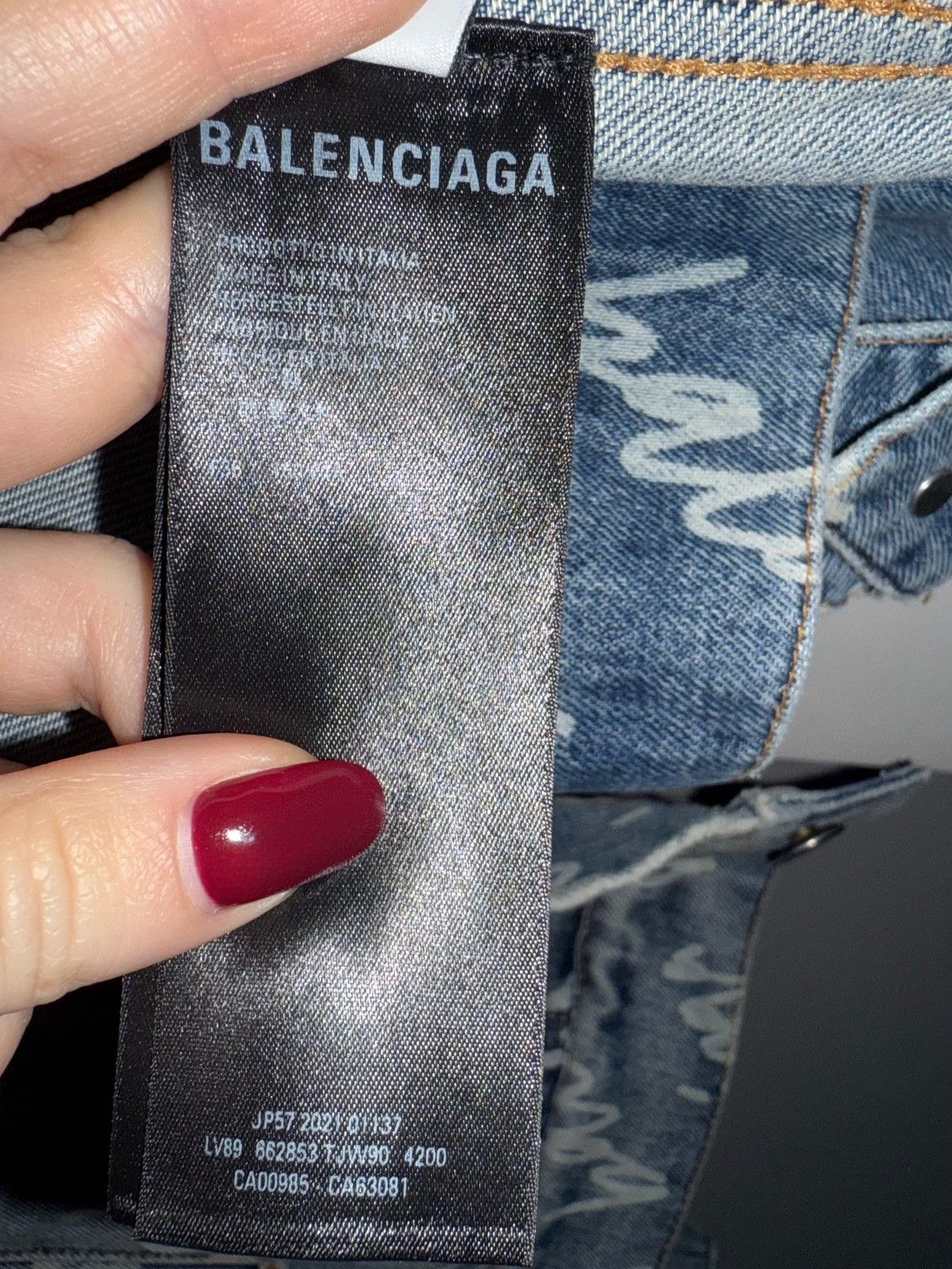 Balenciaga Balenciaga Bell-Sleeve Denim Jacket In Logo Print Size S / US 4 / IT 40 - 12 Thumbnail