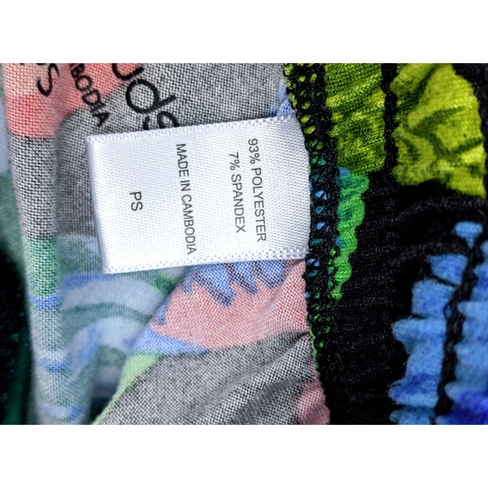 Vintage Cuddle Duds Womens PS Green Hawaiian Print Track Pants Stripe Cropped Capri Size 27" / US 4 / IT 40 - 5 Thumbnail