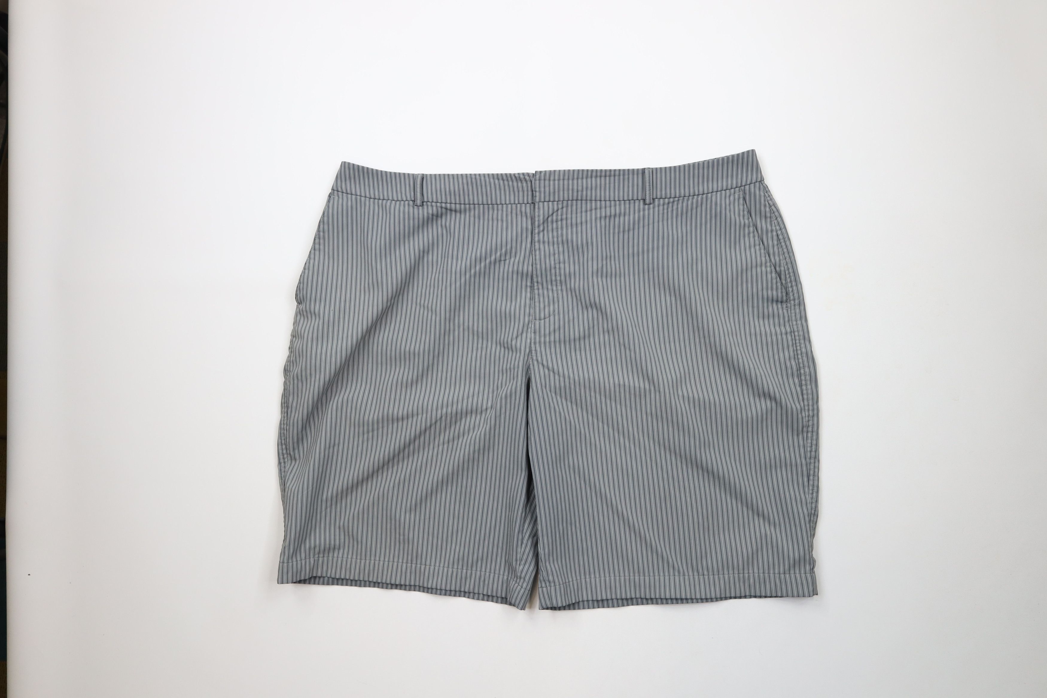 Under Armour × Vintage Vintage Under Armour Tech Golfing Golf Chino Shorts Gray Size US 42 / EU 58 - 1 Thumbnail