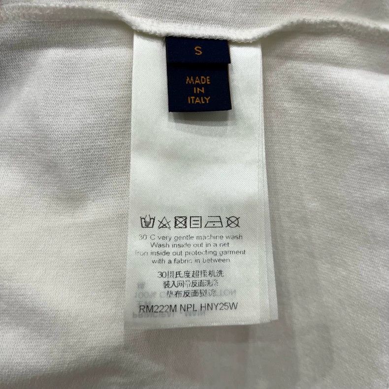 Louis Vuitton Louis Vuitton White graffiti short sleeves Size US S / EU 44-46 / 1 - 4 Thumbnail