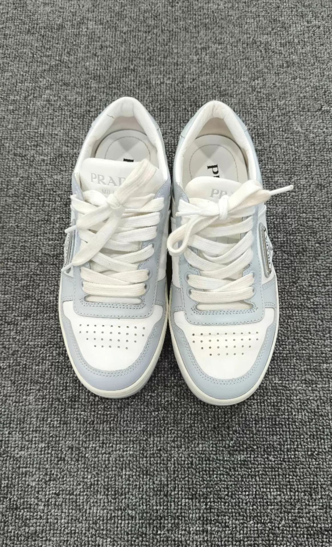 Prada Prada Downtown Ice Blue Metal Triangle Logo Sneakers 35.5 Size US 5 / IT 35 - 2 Thumbnail