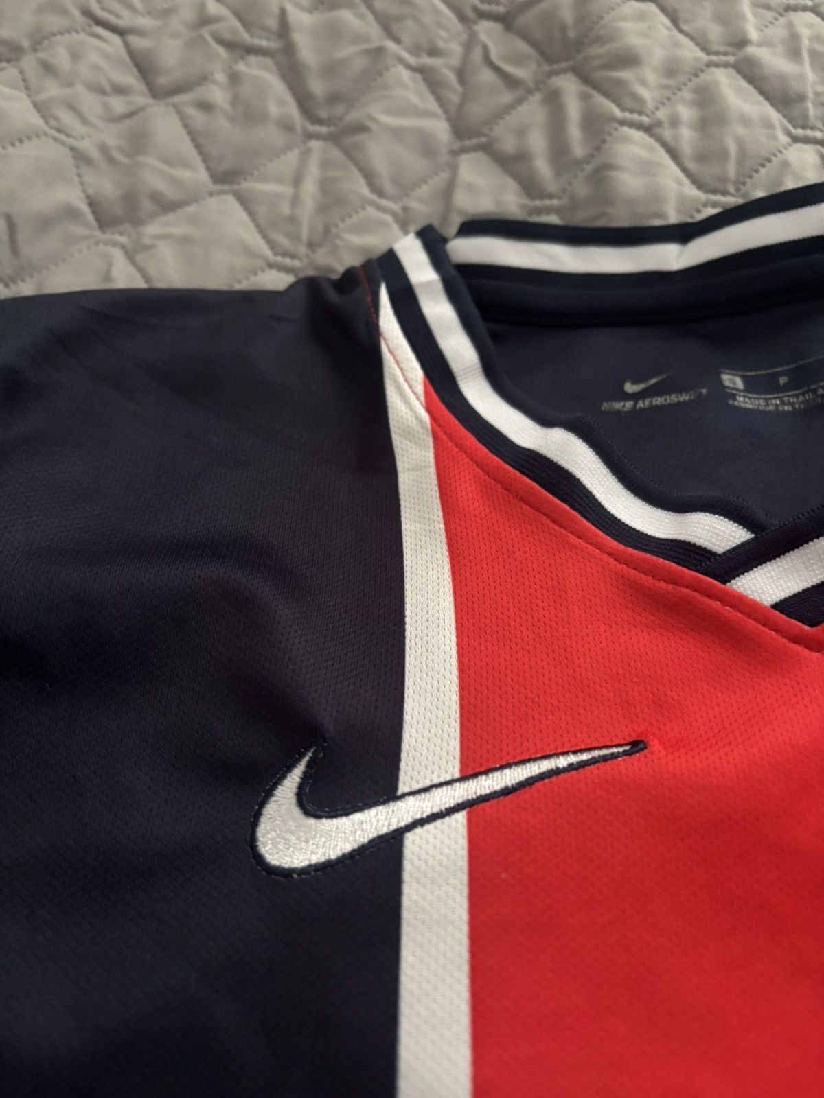 Nike PSG 2020/21 Jersey Size US M / EU 48-50 / 2 - 3 Thumbnail