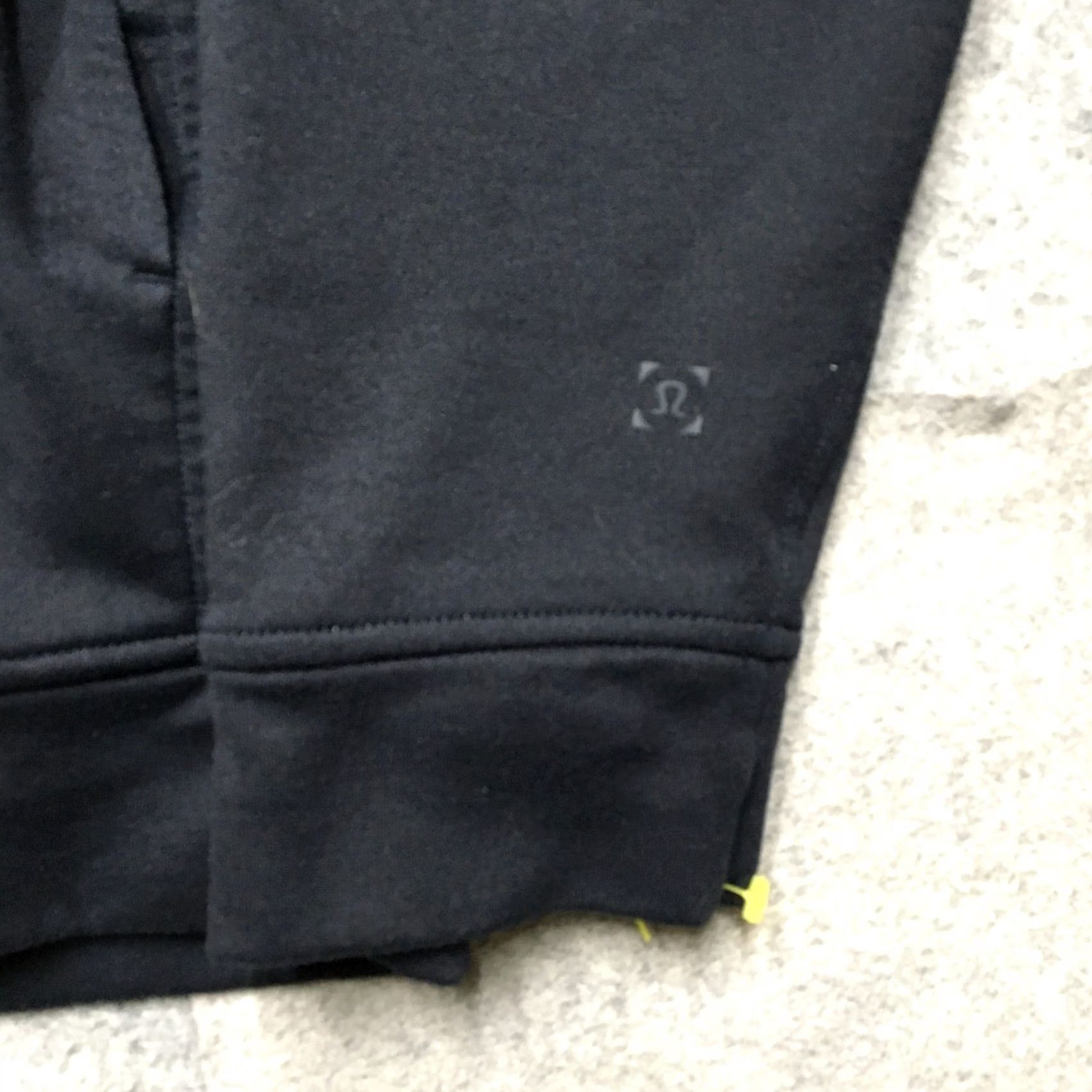 Lululemon Lululemon City Sweat Thermo Hoodie Men Medium Navy Blue Pullover Athletic Fleece Size US M / EU 48-50 / 2 - 2 Thumbnail