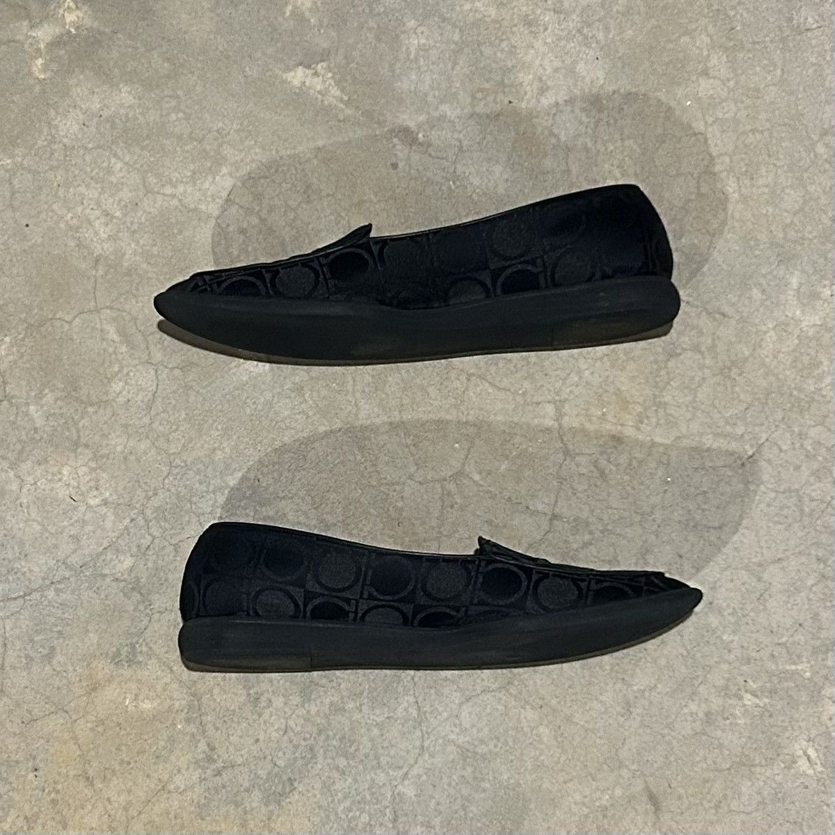 Designer × Salvatore Ferragamo × Vintage Vintage 1990s Salvatore Ferragamo Gancini Logo Loafers US 9 Size US 9 / EU 42 - 5 Thumbnail