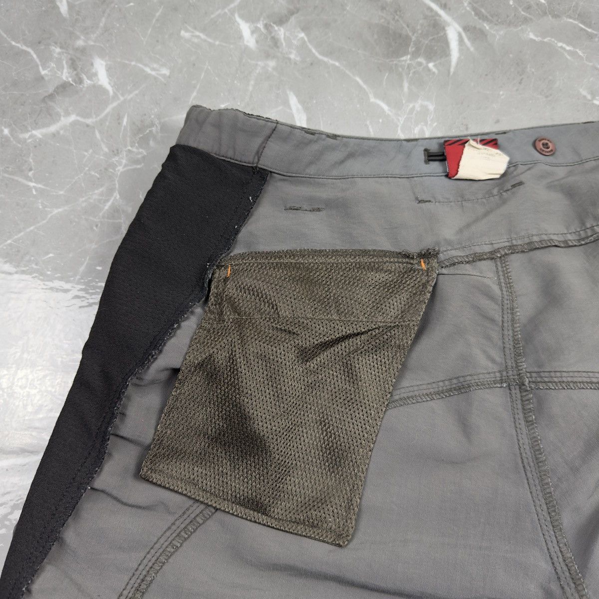Oakley Vintage Oakley☠️ Red Tab Skeleton Logo Cargo Shorts L Size Size US 34 / EU 50 - 10 Thumbnail