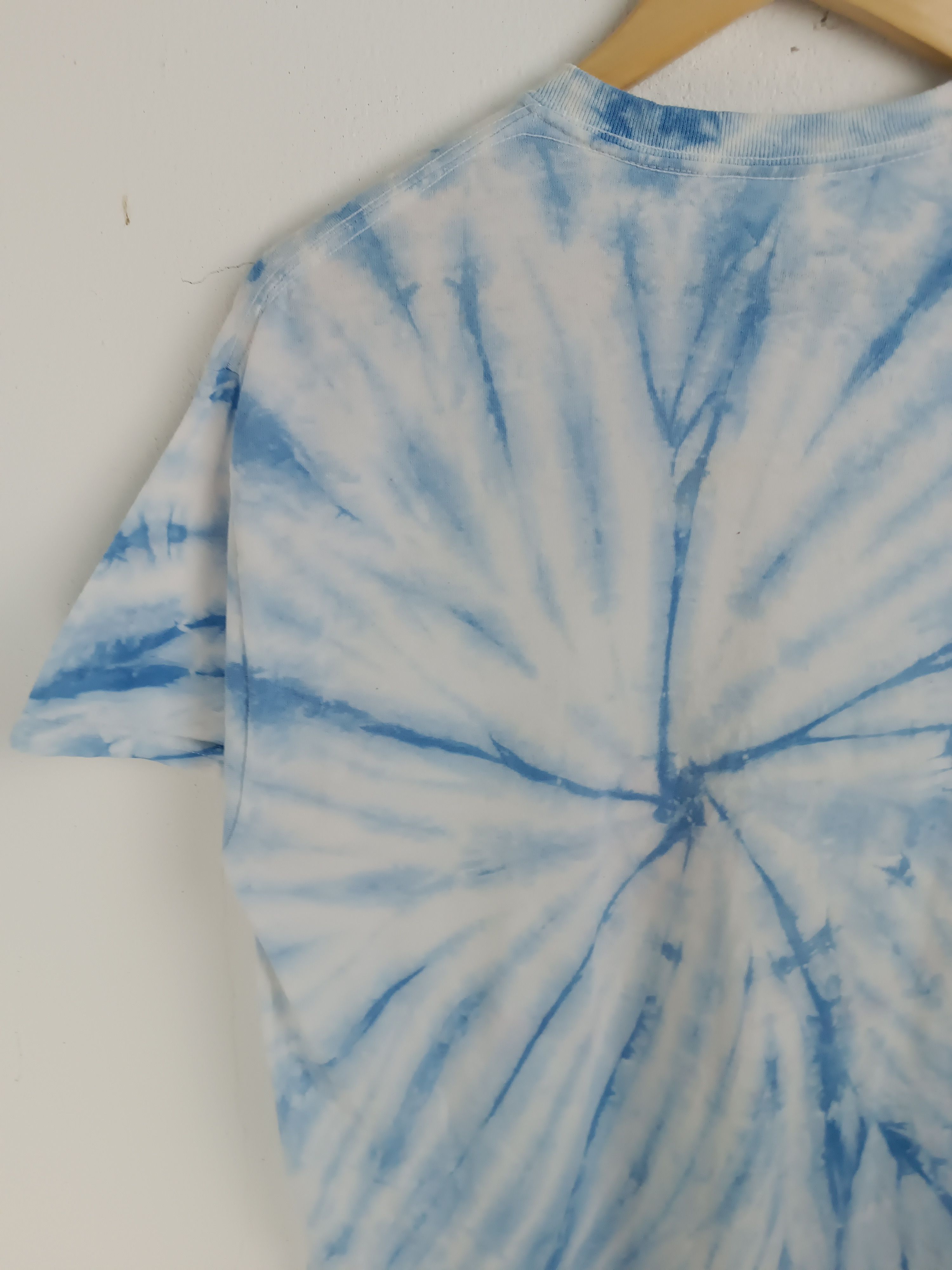 Band Tees VINTAGE 2000s DASHBOARD CONFESSIONAL Y2K TIE DYE TEE Size US M / EU 48-50 / 2 - 13 Thumbnail
