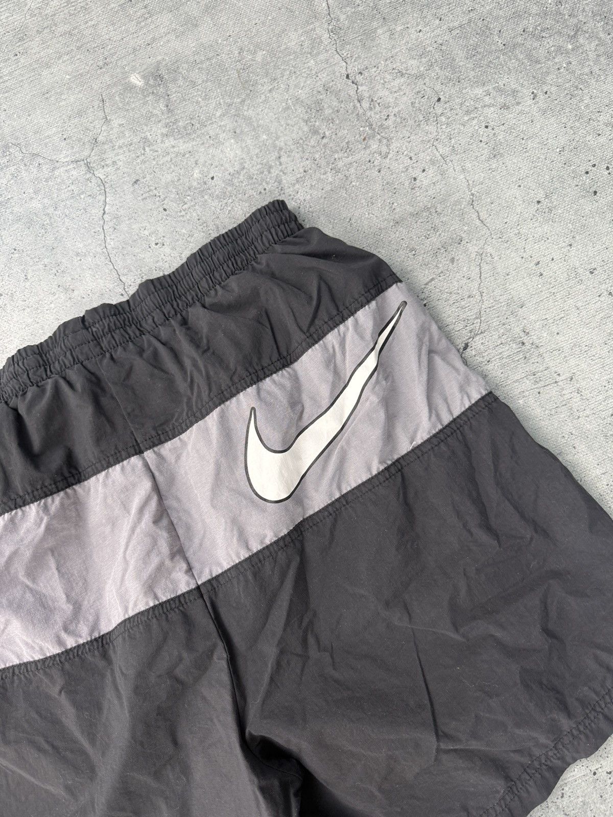 Nike 🇺🇸 Vintage 90s Nike Shorts Y2K Rare Retro Hype Size US 36 / EU 52 - 5 Thumbnail