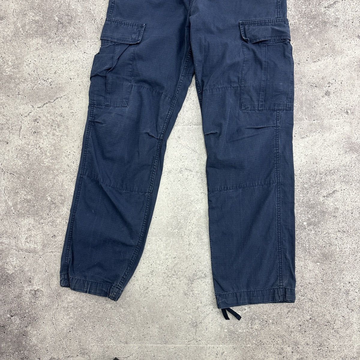 Vintage Vintage 90s Carhartt WIP Navy faded cargo pants hype y2k og Size US 32 / EU 48 - 7 Thumbnail