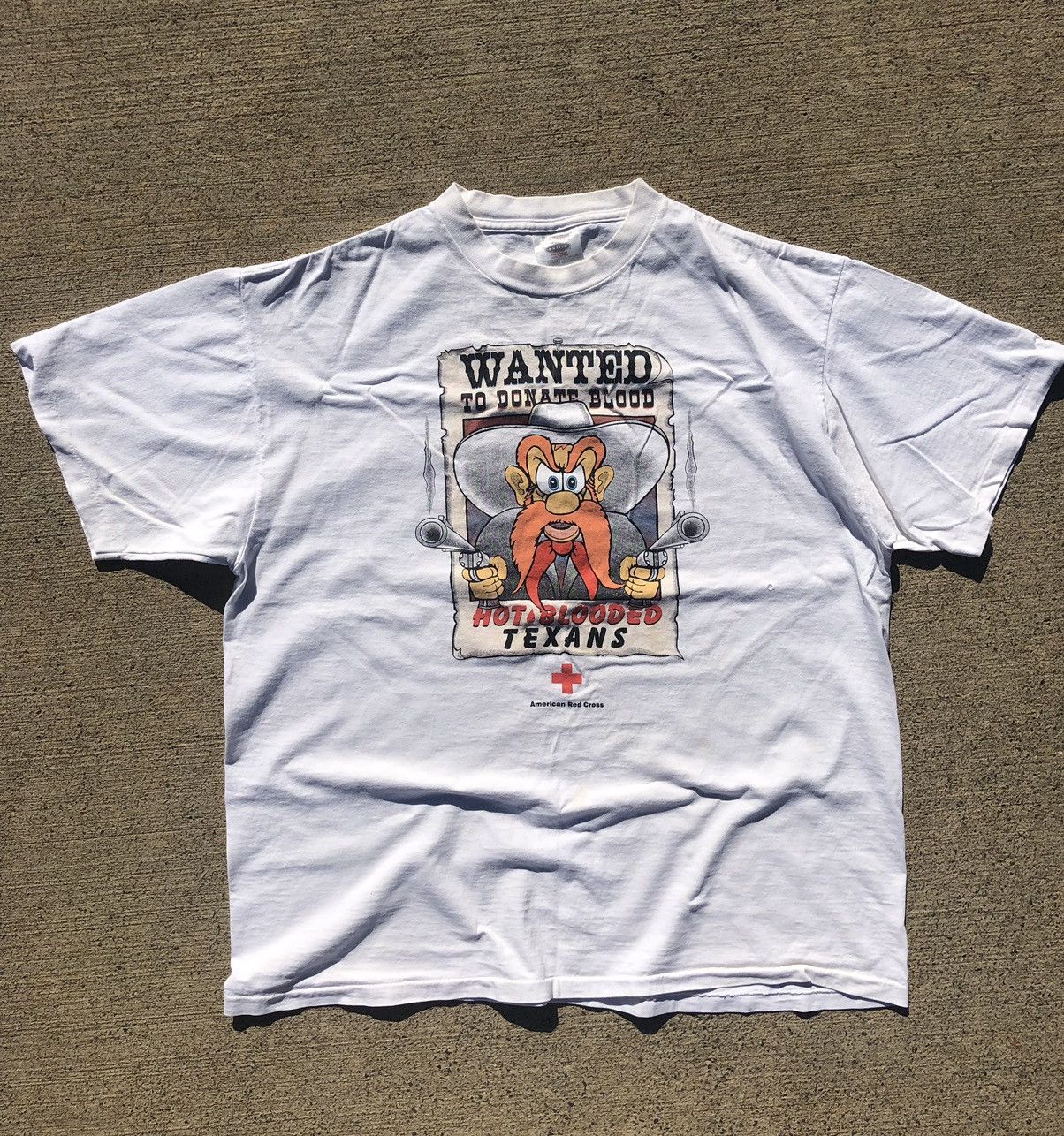 Vintage Vintage 90s Red Cross wanted blood donation tee Size US XL / EU 56 / 4 - 1 Thumbnail