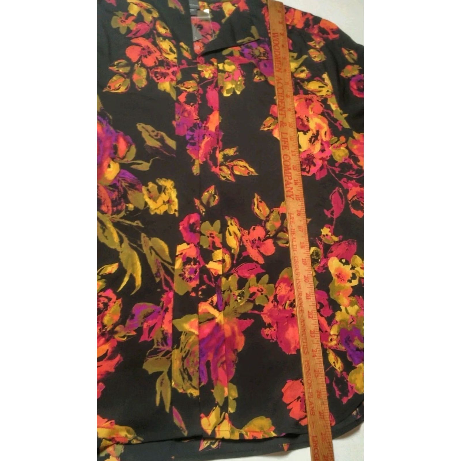 Vintage VINTAGE Covington Blouse Shirt 1X Black Pink Salmon Floral 3/4 Roll Tab Sleeve Ladies Body Size XL / US 12-14 / IT 48-50 - 7 Thumbnail