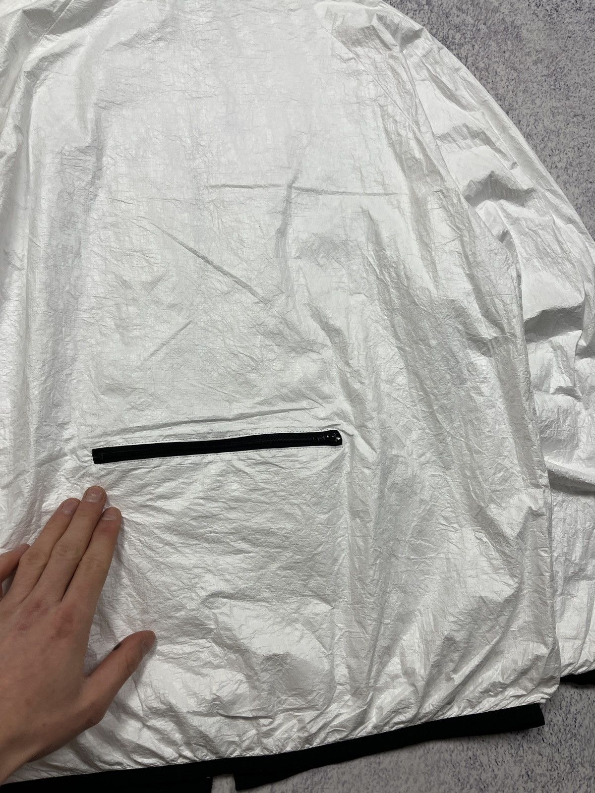 Nike × Vintage Vintage Nike Lightweight White Swoosh Nylon Packable Jacket Size US M / EU 48-50 / 2 - 3 Thumbnail