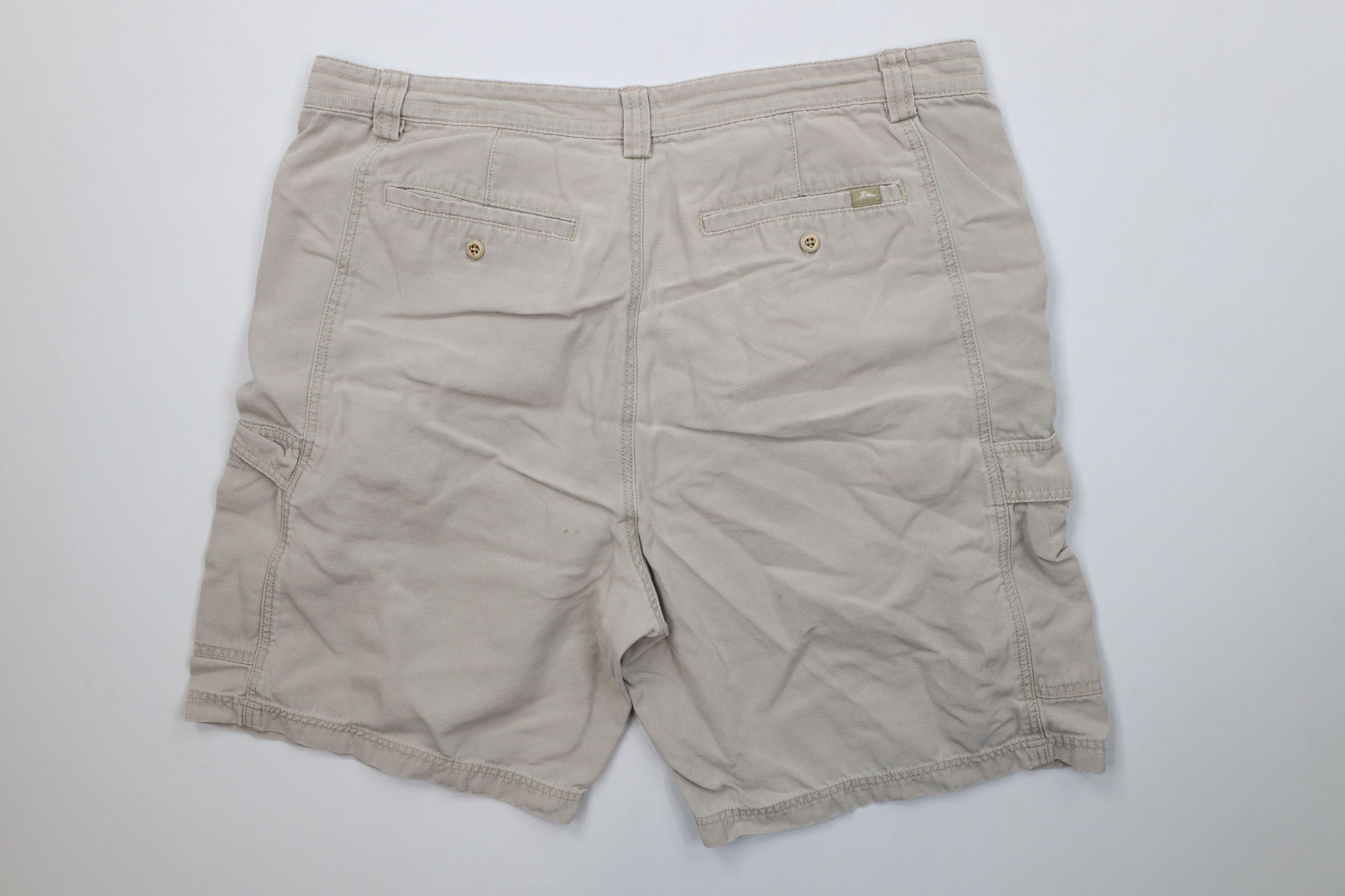 Tommy Bahama Vintage Tommy Bahama Relax Above Knee Cargo Shorts Beige Size US 38 / EU 54 - 10 Thumbnail