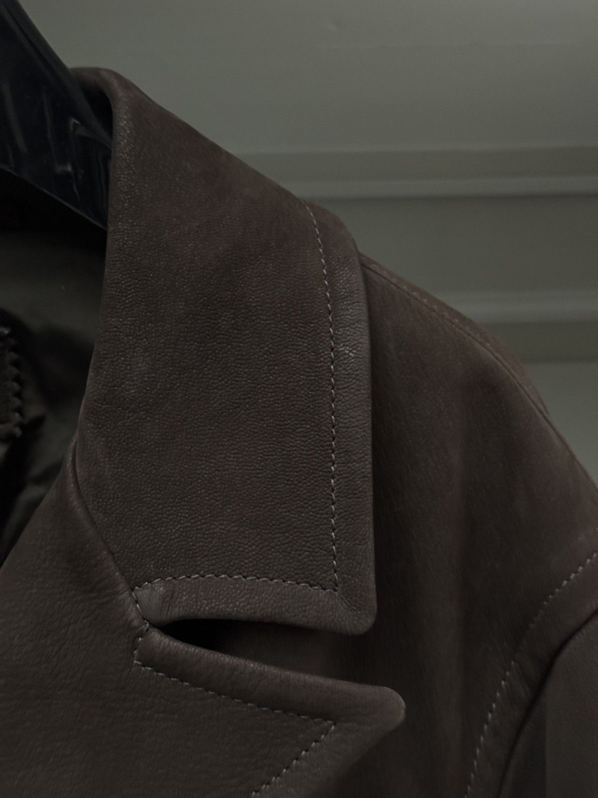 Prada Prada Double Breasted Leather Coat in Brown size IT 52 Size US L / EU 52-54 / 3 - 6 Thumbnail