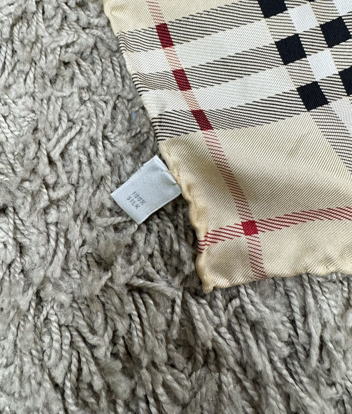 Burberry × Vintage Vintage Burberry 90s silk scarf original luxury item Size ONE SIZE - 3 Thumbnail