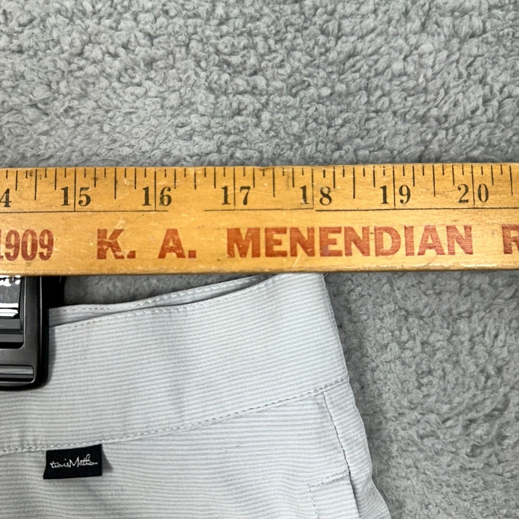 TravisMathew TravisMathew Shorts Mens 36 Gray Golf Chino Micro Stripes Performance Stretch Size US 36 / EU 52 - 5 Thumbnail