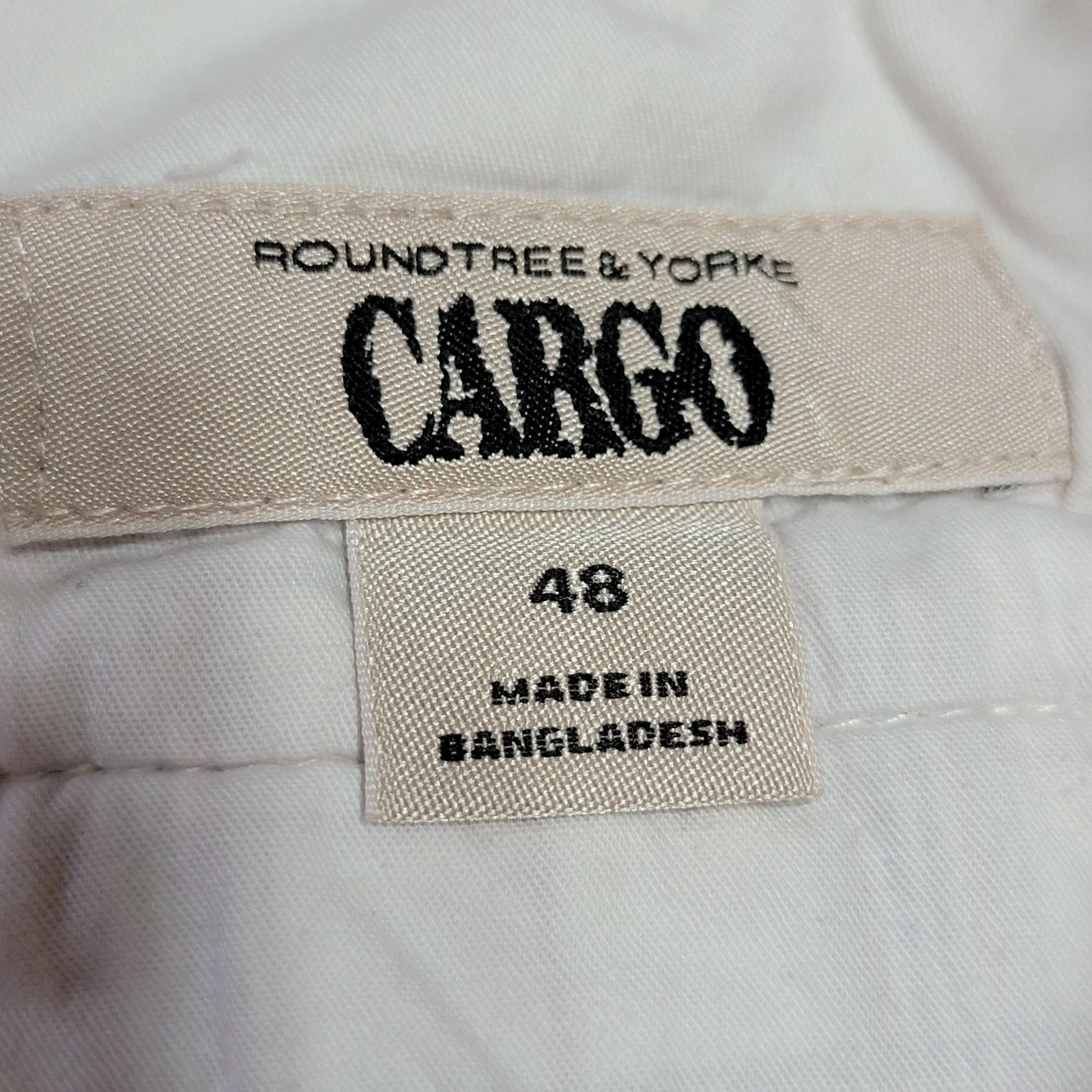 Roundtree & Yorke Round Tree & Yorke Red & White Plaid Cargo Shorts - Size 48 Size US 44 / EU 60 - 5 Thumbnail