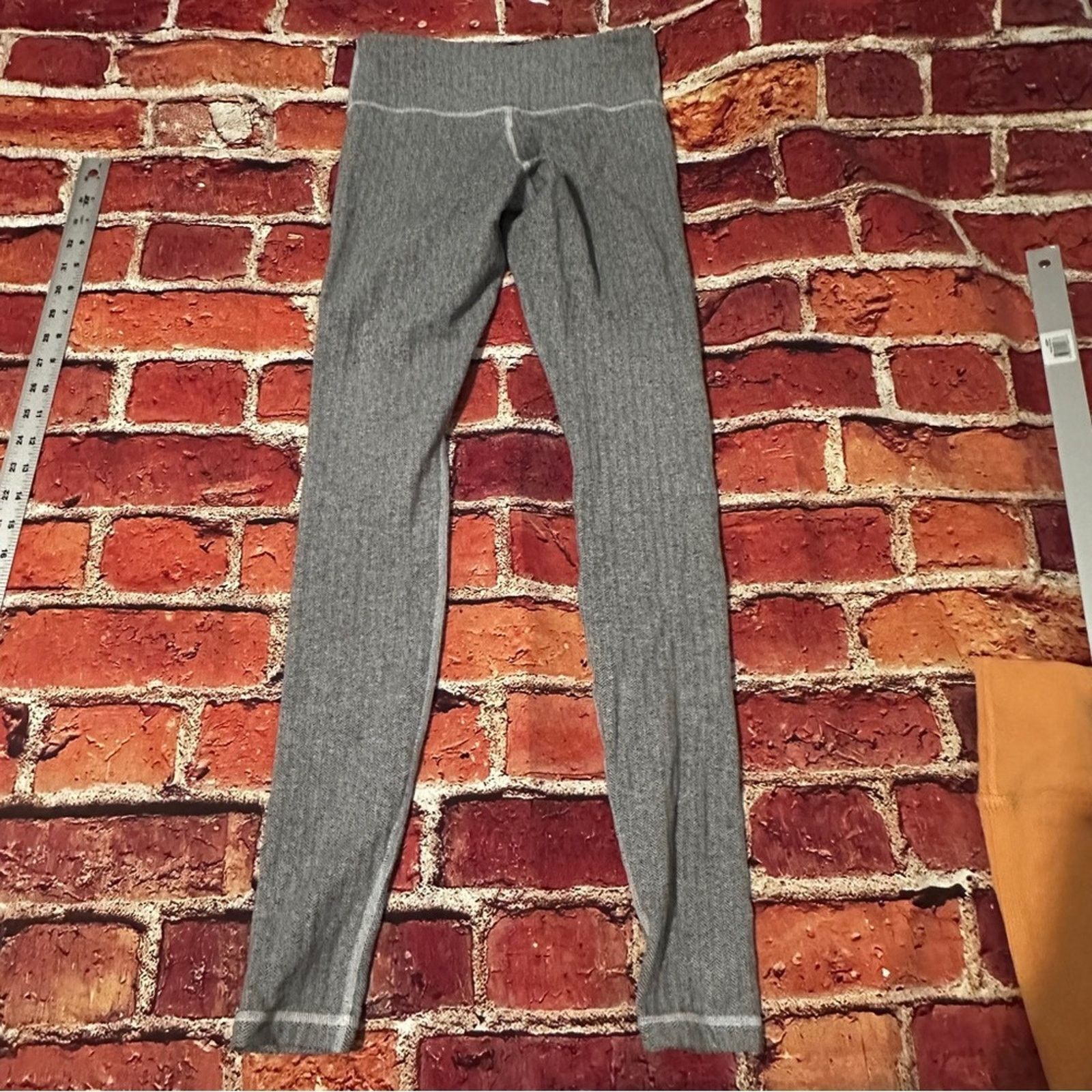Lululemon Full length lululemon leggings size 4 Size 27" / US 4 / IT 40 - 12 Thumbnail