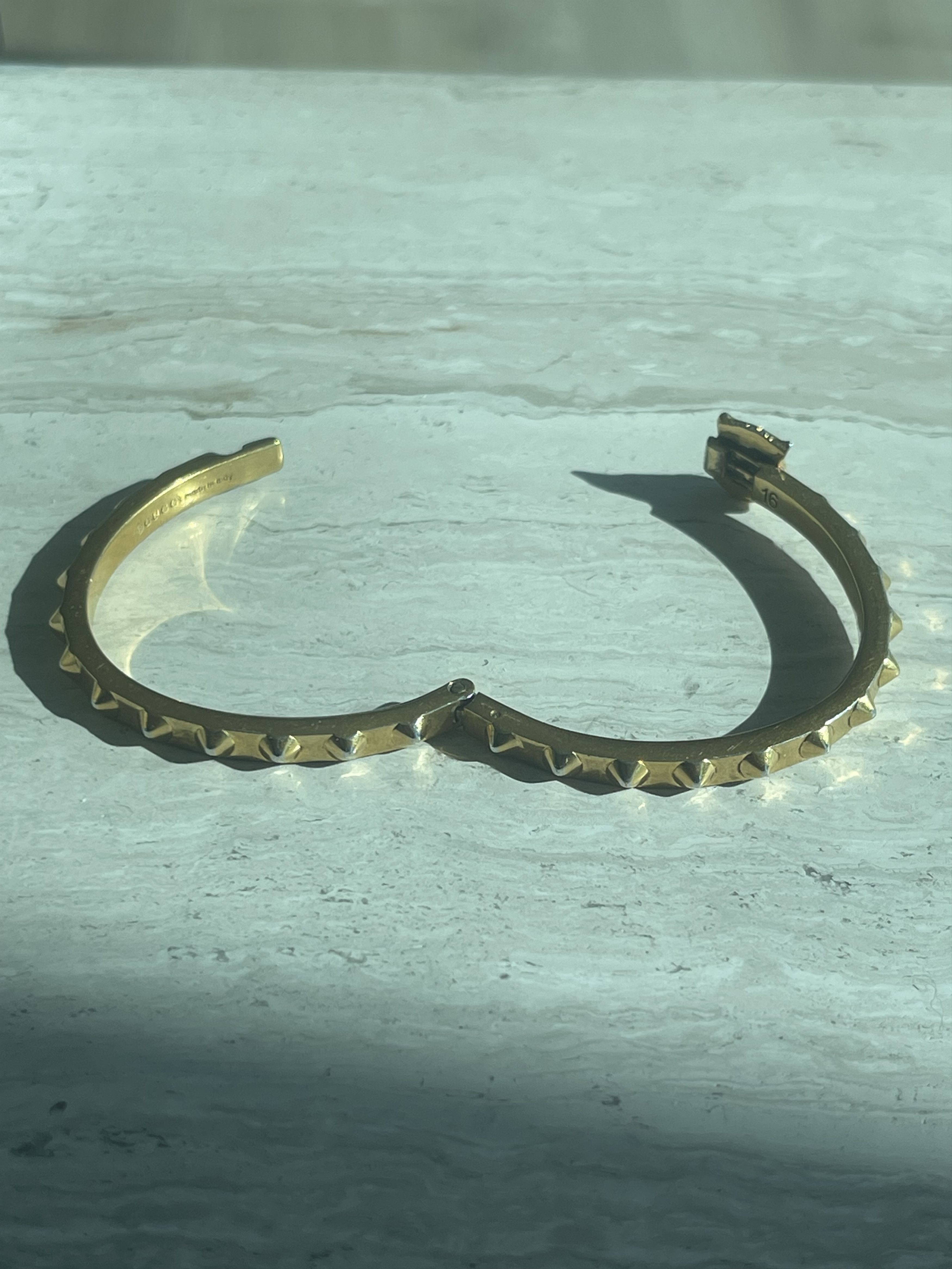 Gucci Gucci Tiger Head Gold Stud Bangle Bracelet Size ONE SIZE - 6 Thumbnail