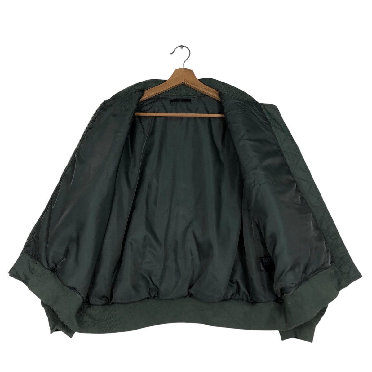 Japanese Brand 📌Vintage Riot Riot Bomber Jacket Fly Uniqlo Japan Size US XL / EU 56 / 4 - 14 Thumbnail