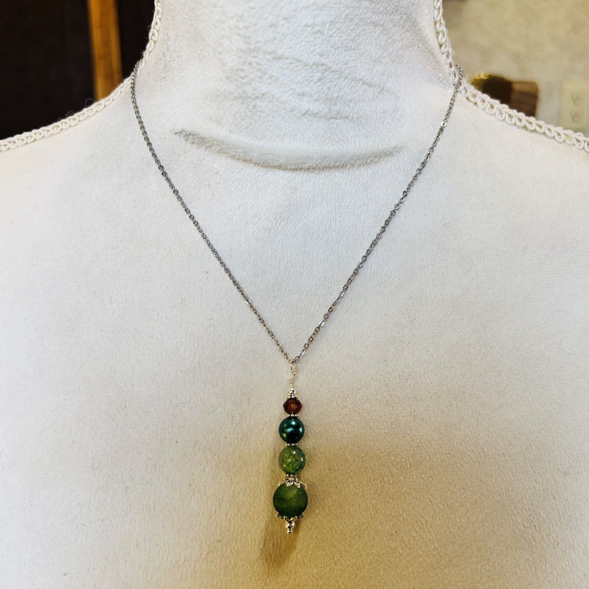 Handmade Handcrafted elegant genuine stone pendant on chain necklace Size ONE SIZE - 3 Thumbnail