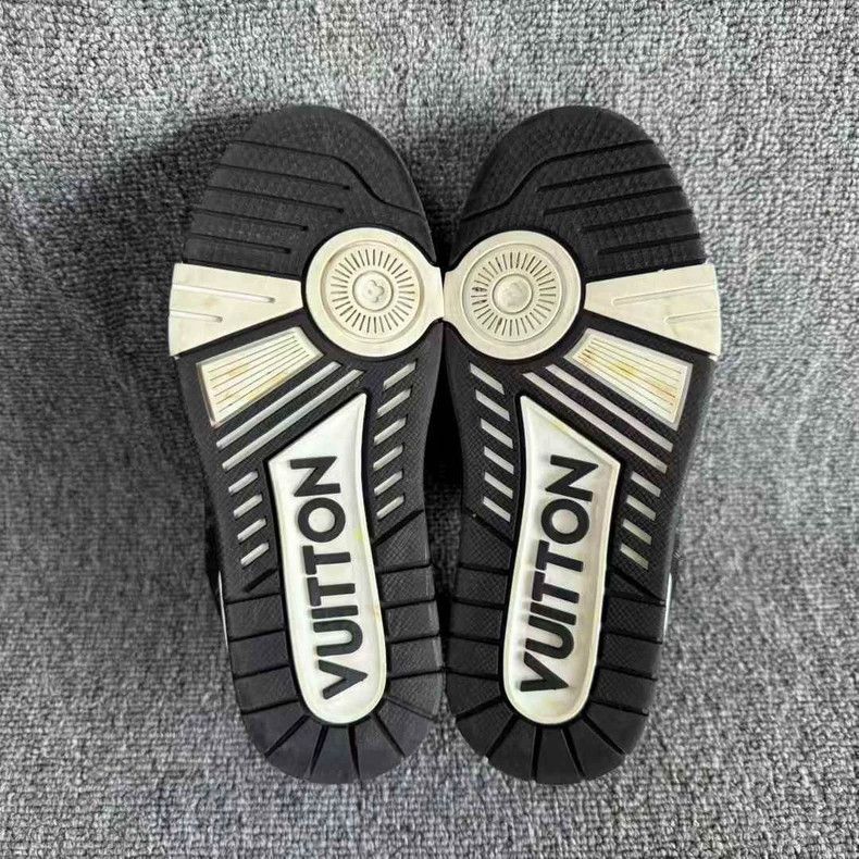Louis Vuitton Louis Vuitton Trainer Black and White Cowboy shoes Size US 12 / IT 42 - 6 Thumbnail