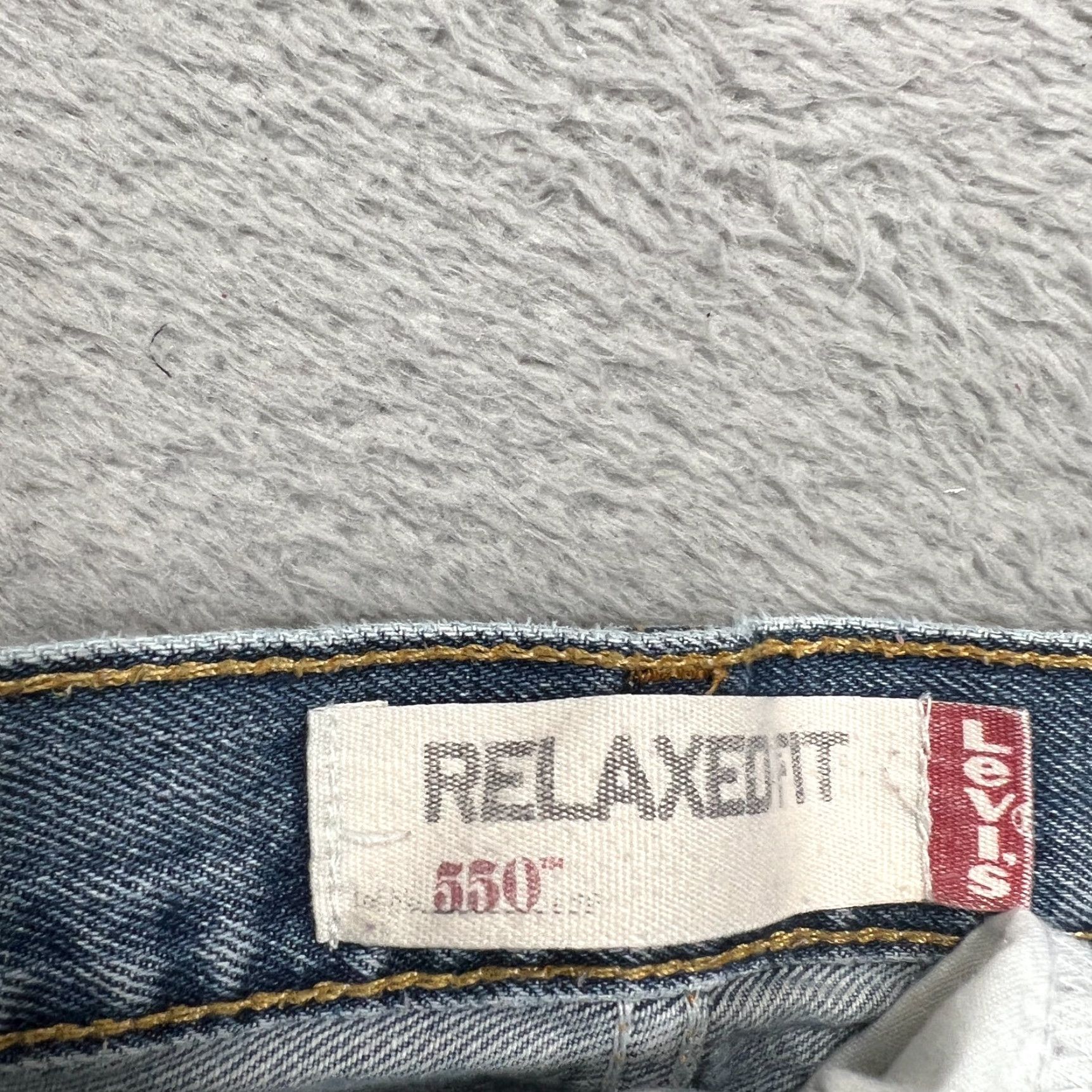 Levi's VINTAGE Levi's 550 Jeans Mens 34x32 Relaxed Fit Distressed Straight Leg Blue 90s Grunge USA Mens Size US 34 / EU 50 - 6 Thumbnail