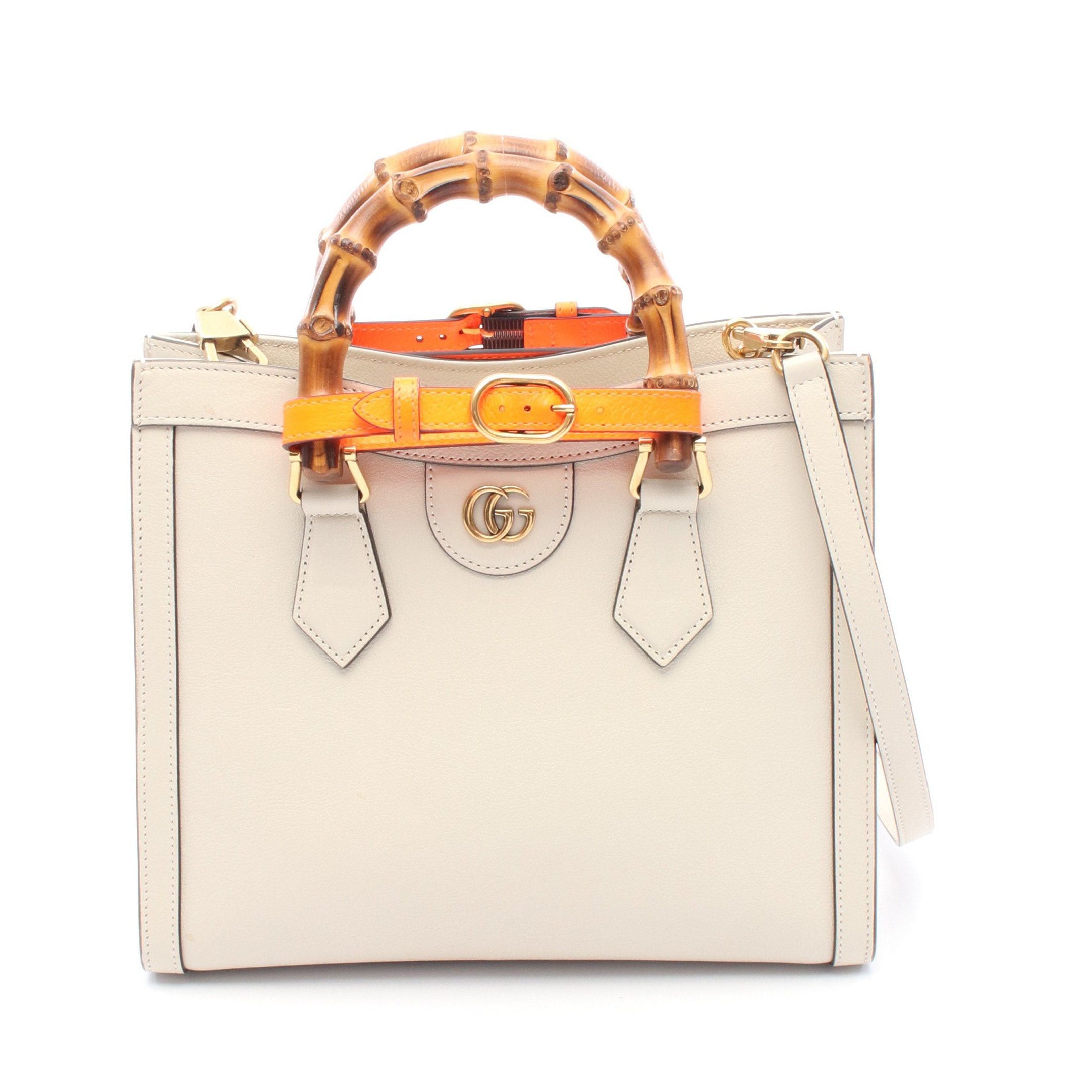 Gucci Gucci Diana Handbag Leather Ivory Size ONE SIZE - 1 Thumbnail
