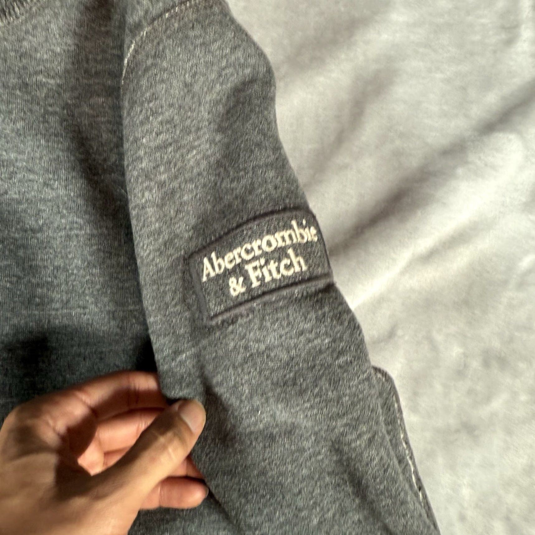 Abercrombie & Fitch VINTAGE Abercrombie & Fitch Sweatshirt Shirt Mens Small Gray Henley Mock Neck Size US S / EU 44-46 / 1 - 3 Thumbnail