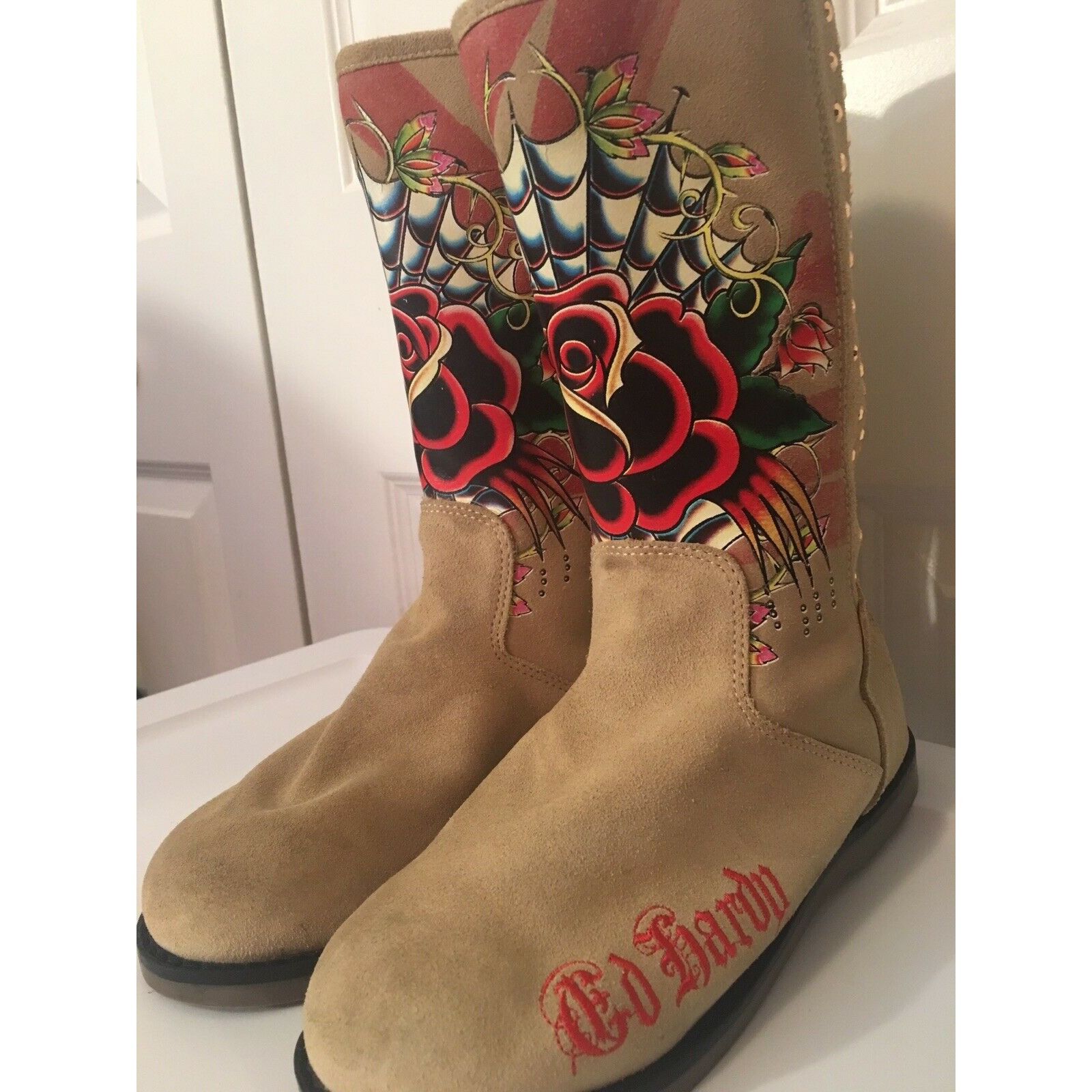 Ed Hardy Don Ed Hardy Womens Boots Sz 5 Suede Fur Lined Rose Graphics ...