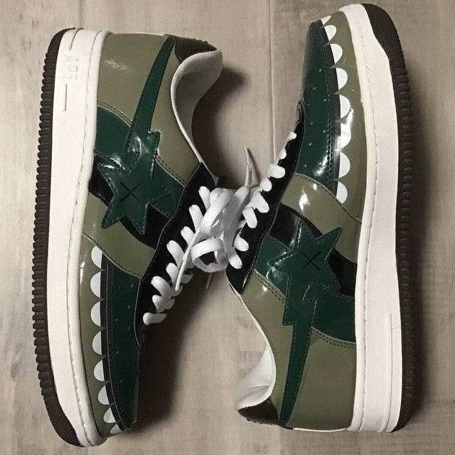 Bape × Kaws × Nigo KAWS CHOMPERS BAPE STA Patent Leather Sneakers APE NIGO Size US 9.5 / EU 42-43 - 3 Thumbnail