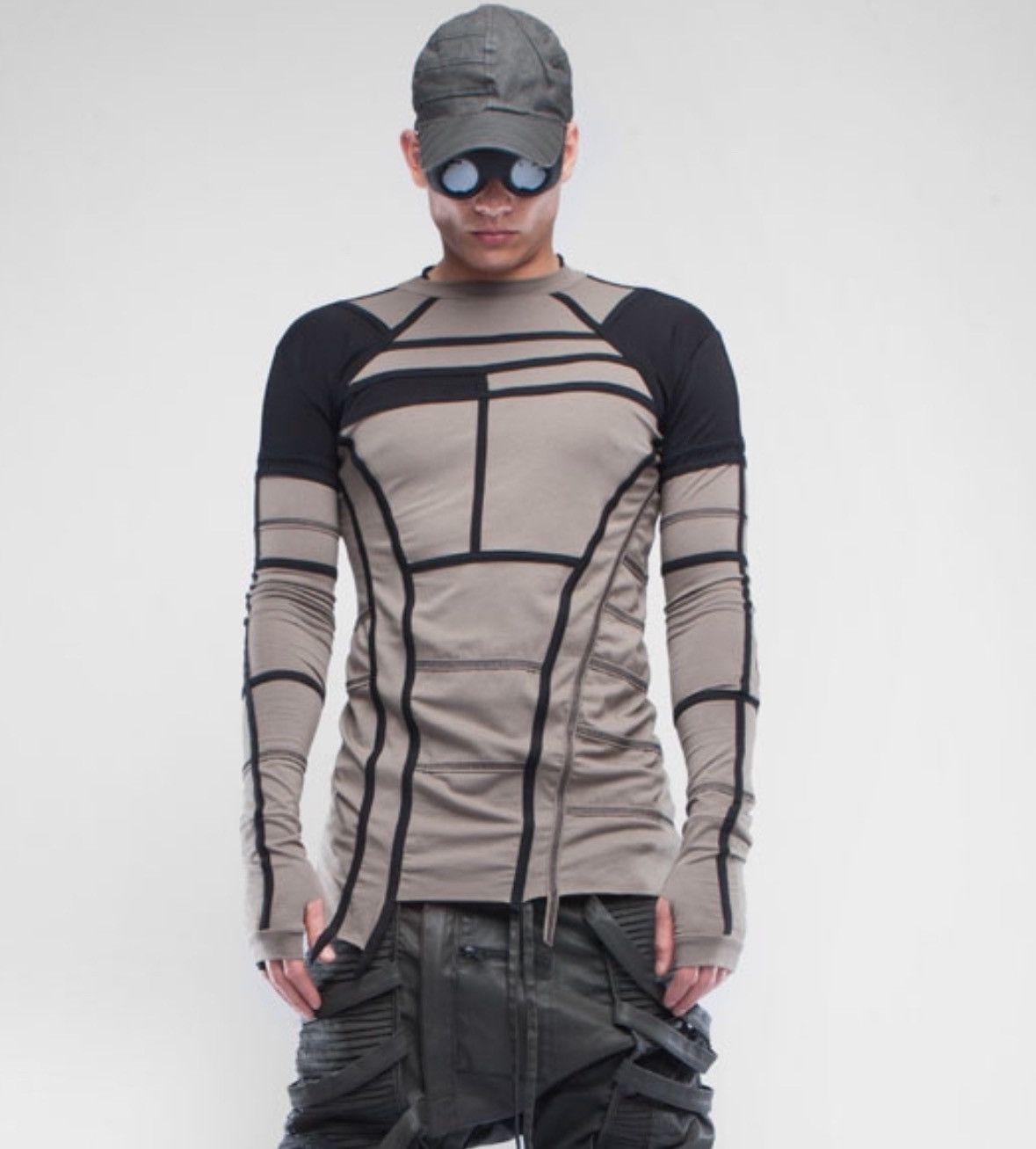 image of Demobaza Top Ahara Earth in Brown, Men's (Size Small)
