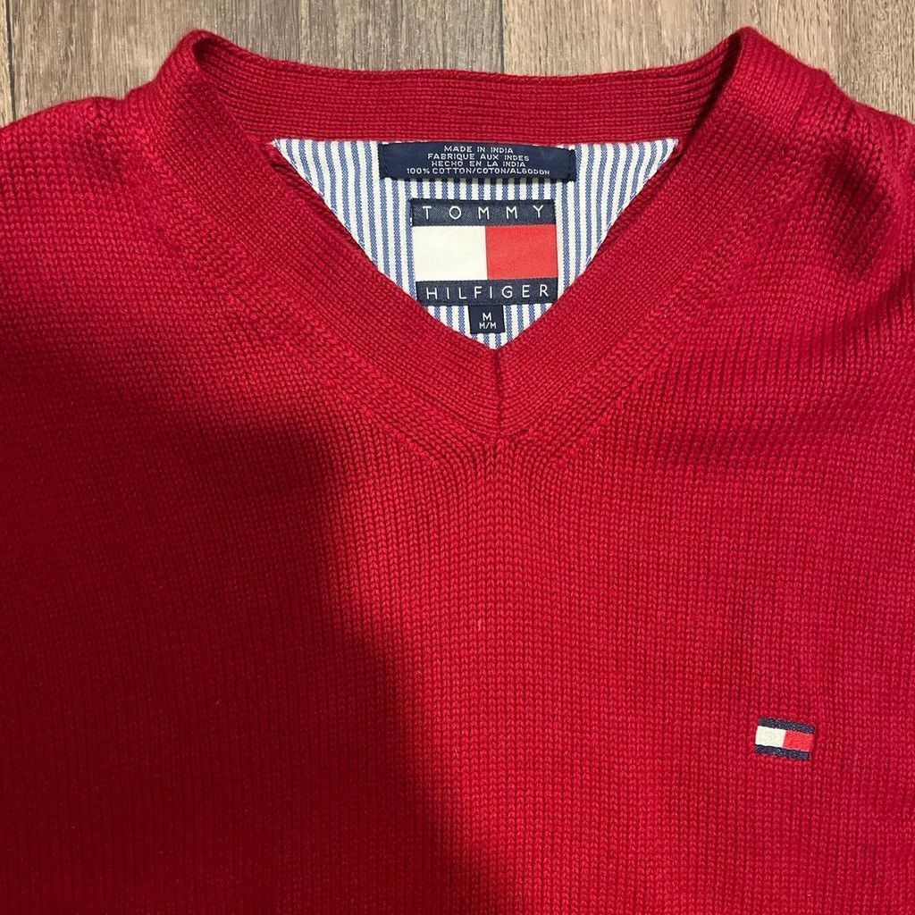 Tommy Hilfiger Tommy Hilfiger red vtg V-neck sweater size medium Size M / US 6-8 / IT 42-44 - 2 Thumbnail