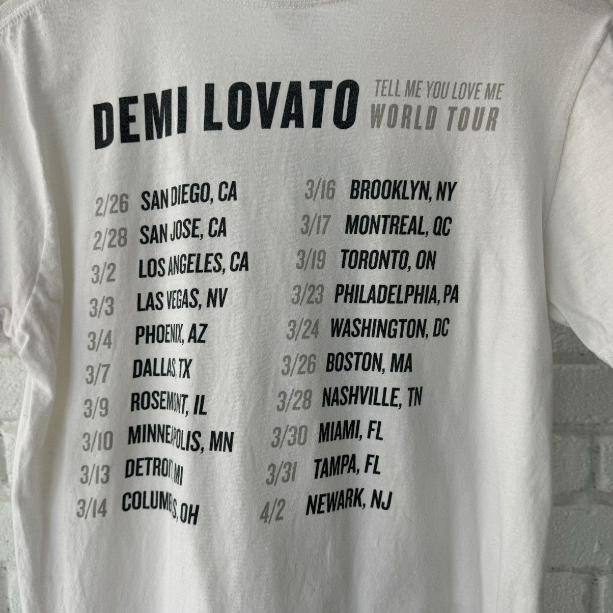 Band Tees 18’s Demi Lovato Tell Me You Love Me World Tour Tee Size US M / EU 48-50 / 2 - 4 Thumbnail