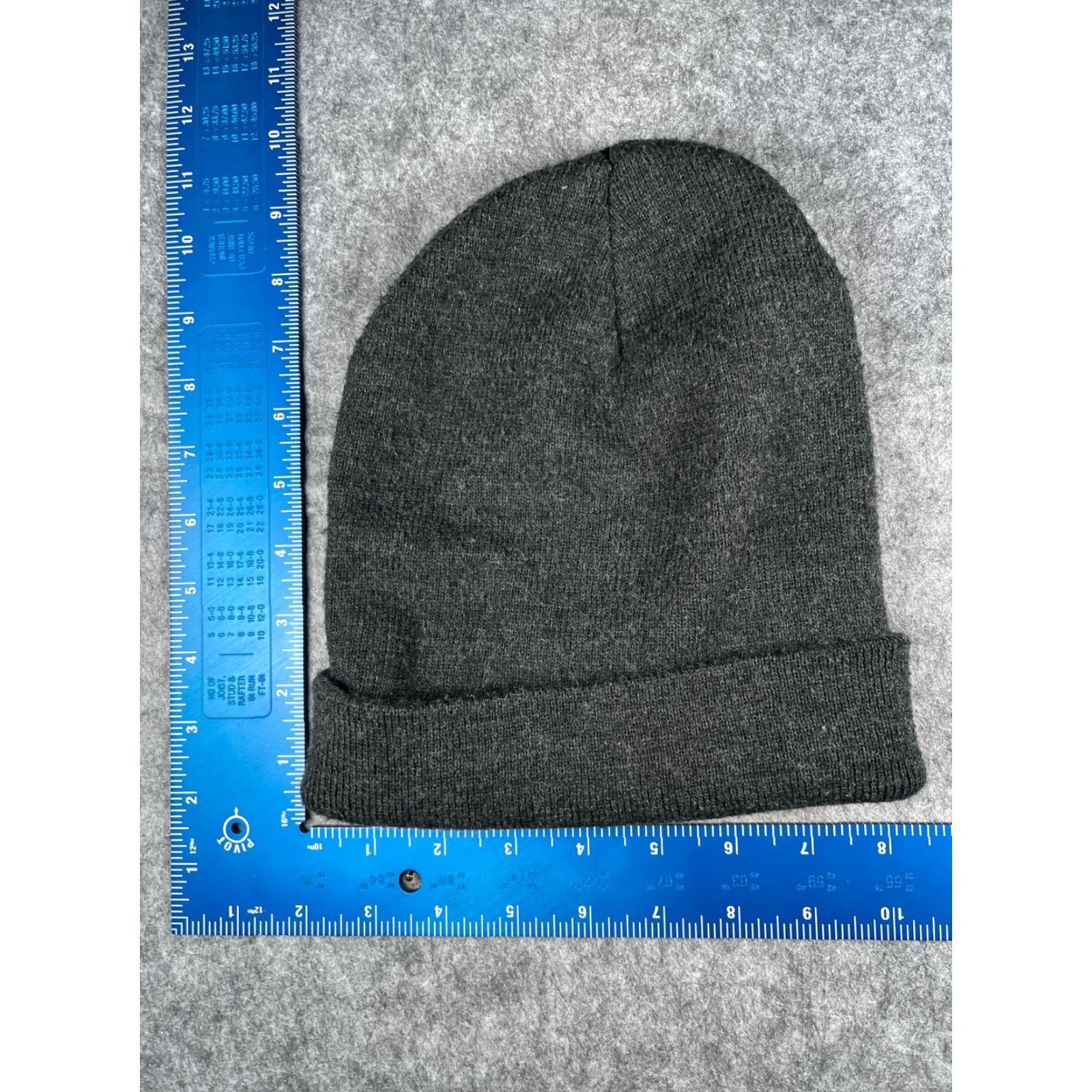 Vintage Beanie Toque Adult One Size Gray Knit Acrylic Ski Camp Hike Winter Snow Outdoors Size ONE SIZE - 3 Thumbnail