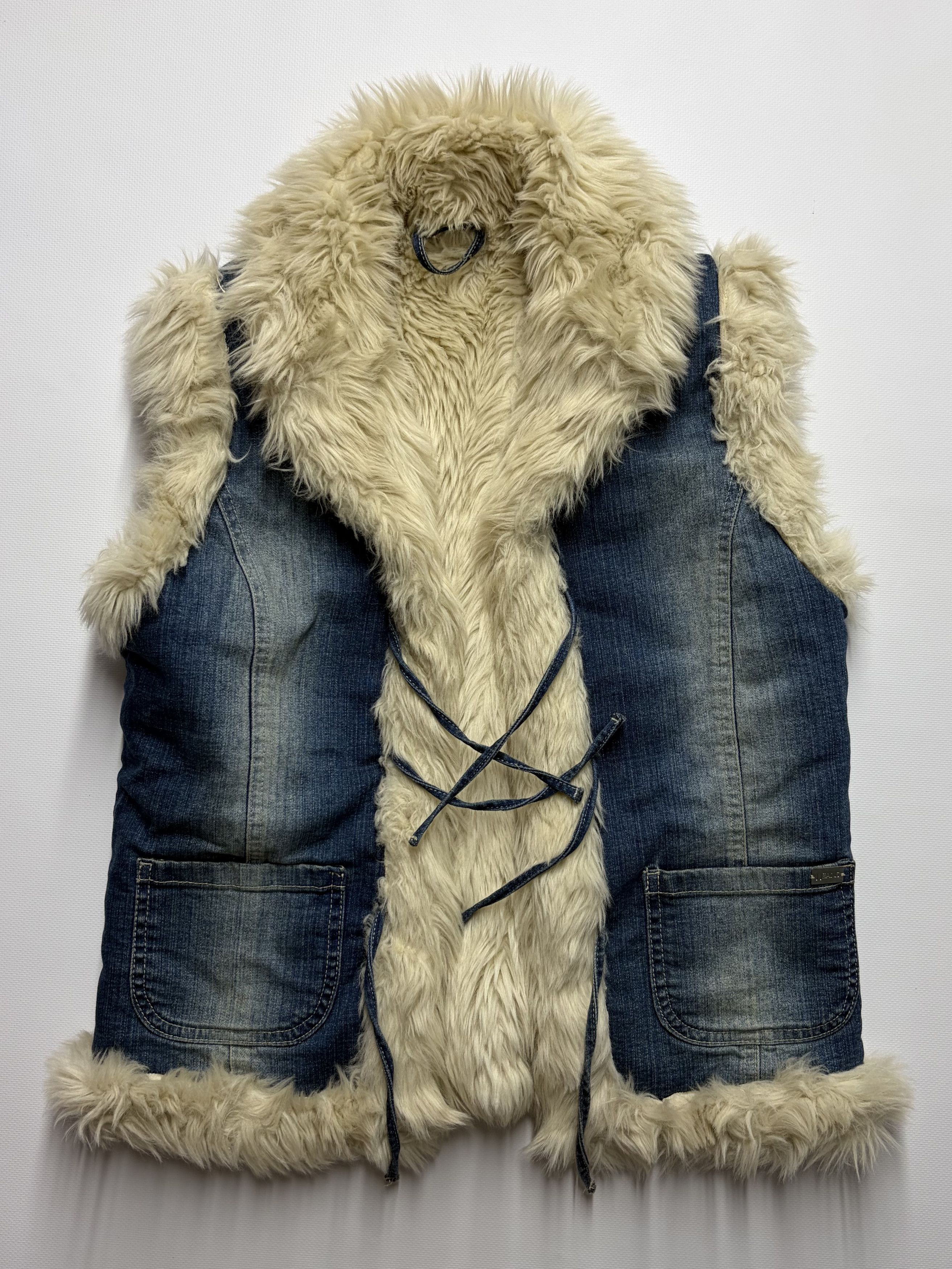 Vintage Women's Denim Vest With Faux Fur Size S / US 4 / IT 40 - 1 Thumbnail