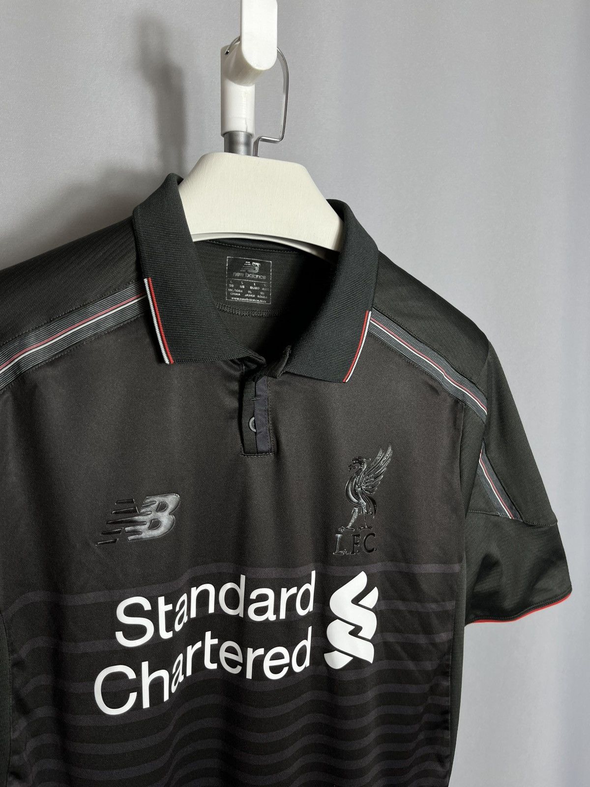 New Balance LIVERPOOL 2015 2016 THIRD SHIRT FOOTBALL SOCCER JERSEY Size US L / EU 52-54 / 3 - 2 Thumbnail