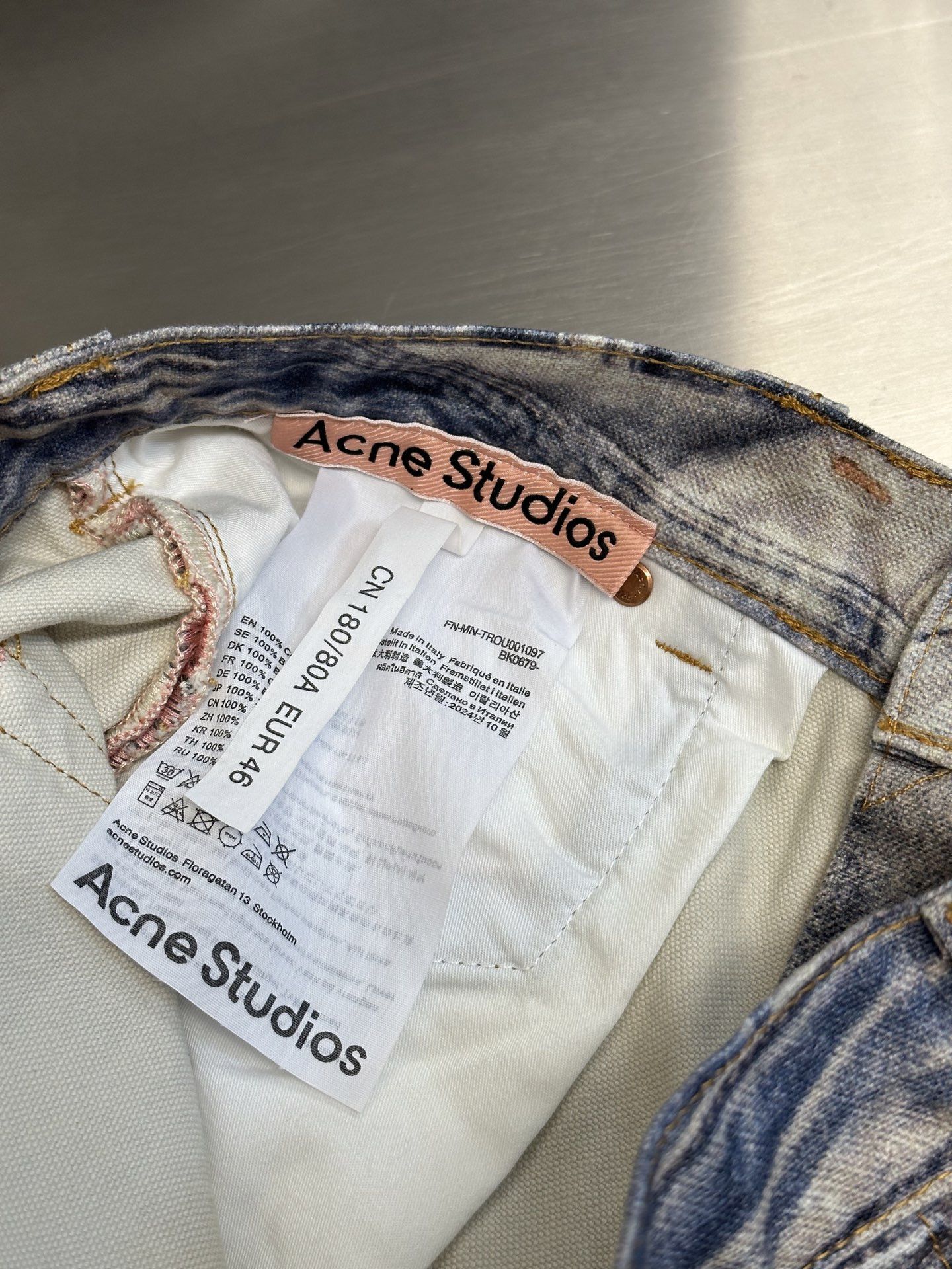 Dolce & Gabbana × Vintage Micro horn trendy jeans, light luxury jeans Size US 36 / EU 52 - 5 Thumbnail