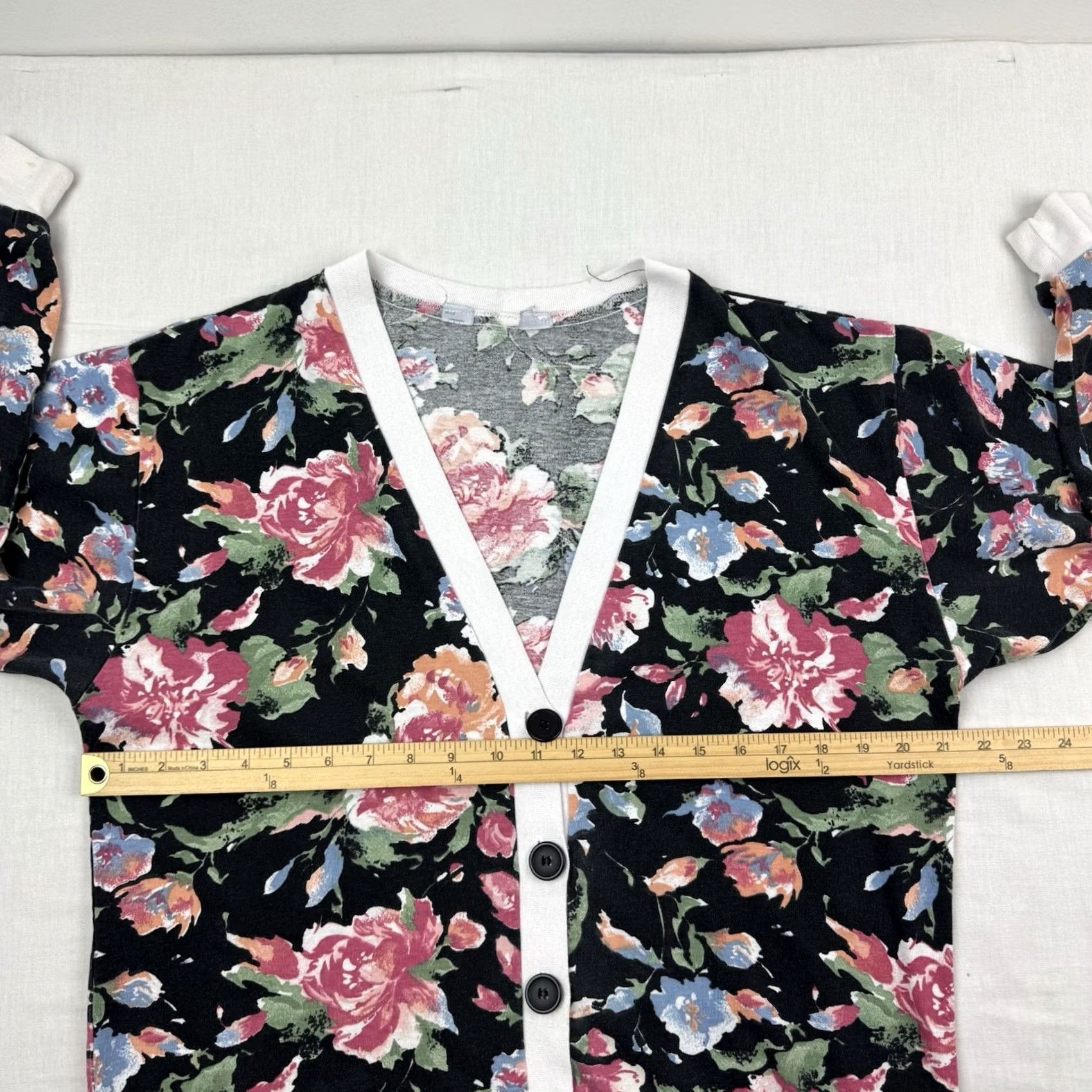Vintage VINTAGE Floral Cardigan Womens L Button-Up V-Neck 80s 90s Nature Black Cotton Blend Floral Pattern Shirts Womens B 80s 90s Size L / US 10 / IT 46 - 6 Thumbnail