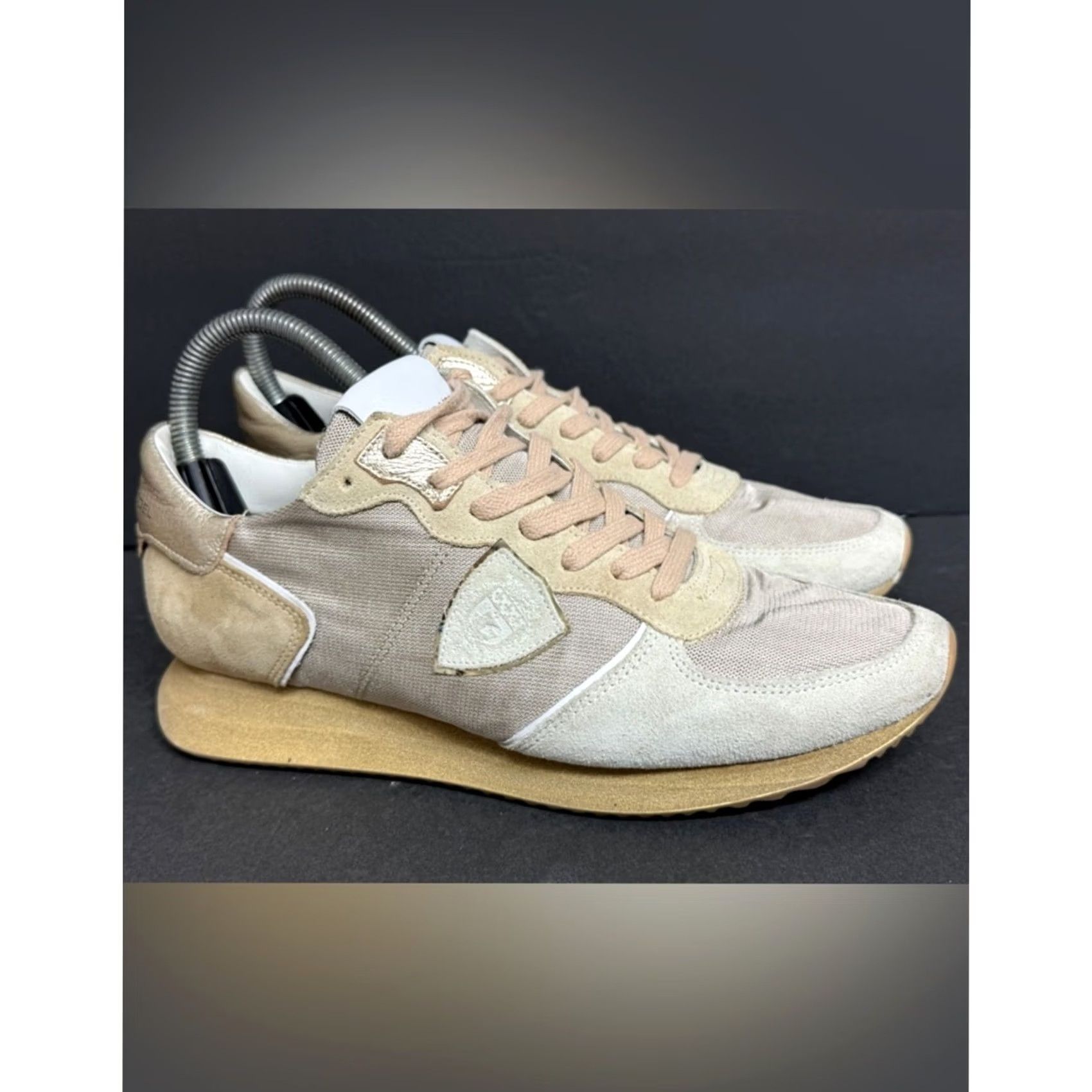 Philippe Model Philippe Model Paris Womens Low-Top Sneakers in Suede & Leather Gold EU 39 Size US 8 / IT 38 - 4 Thumbnail