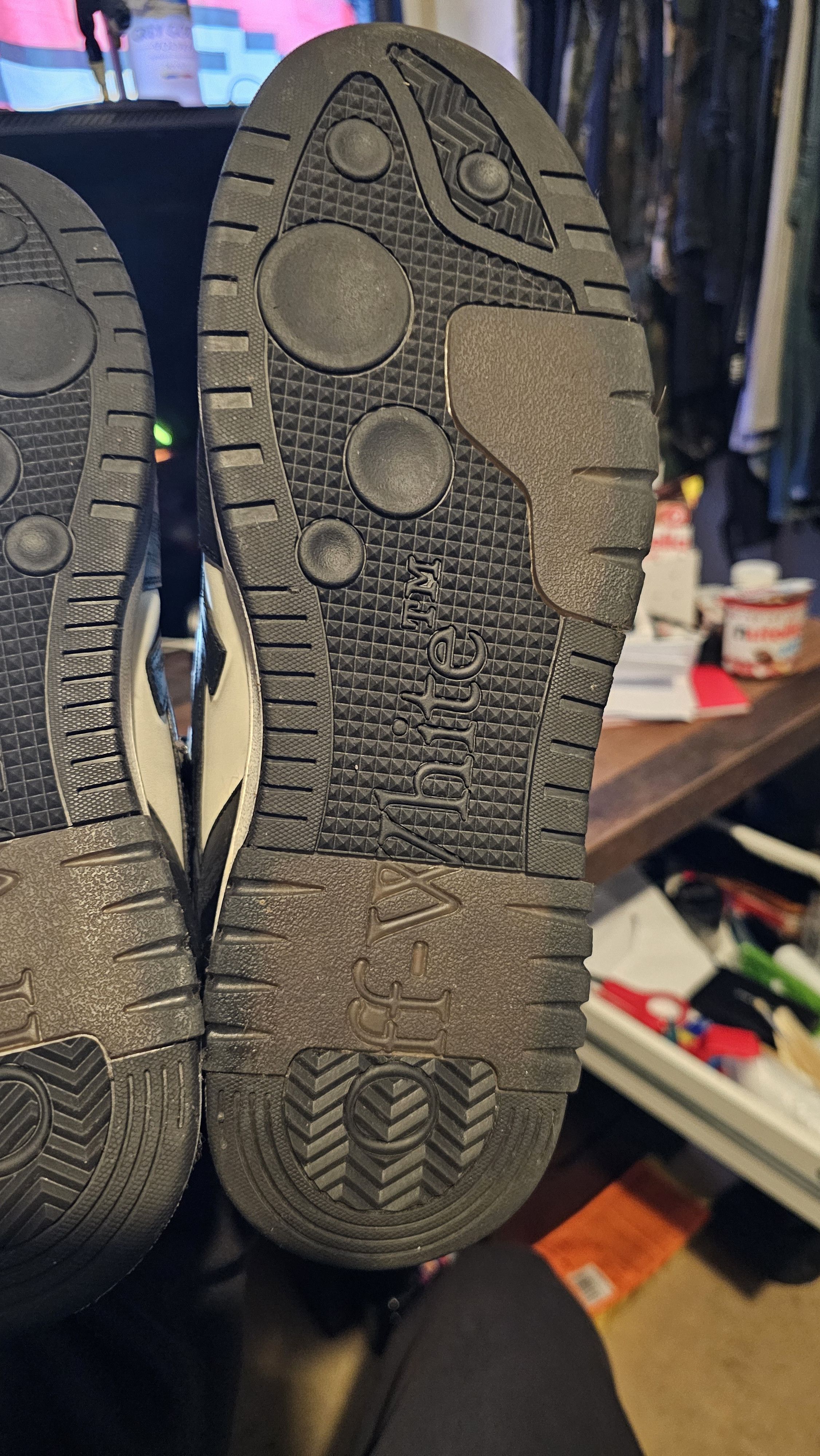 Off-White Off-White Out of Office Size US 13 / EU 46 - 17 Thumbnail