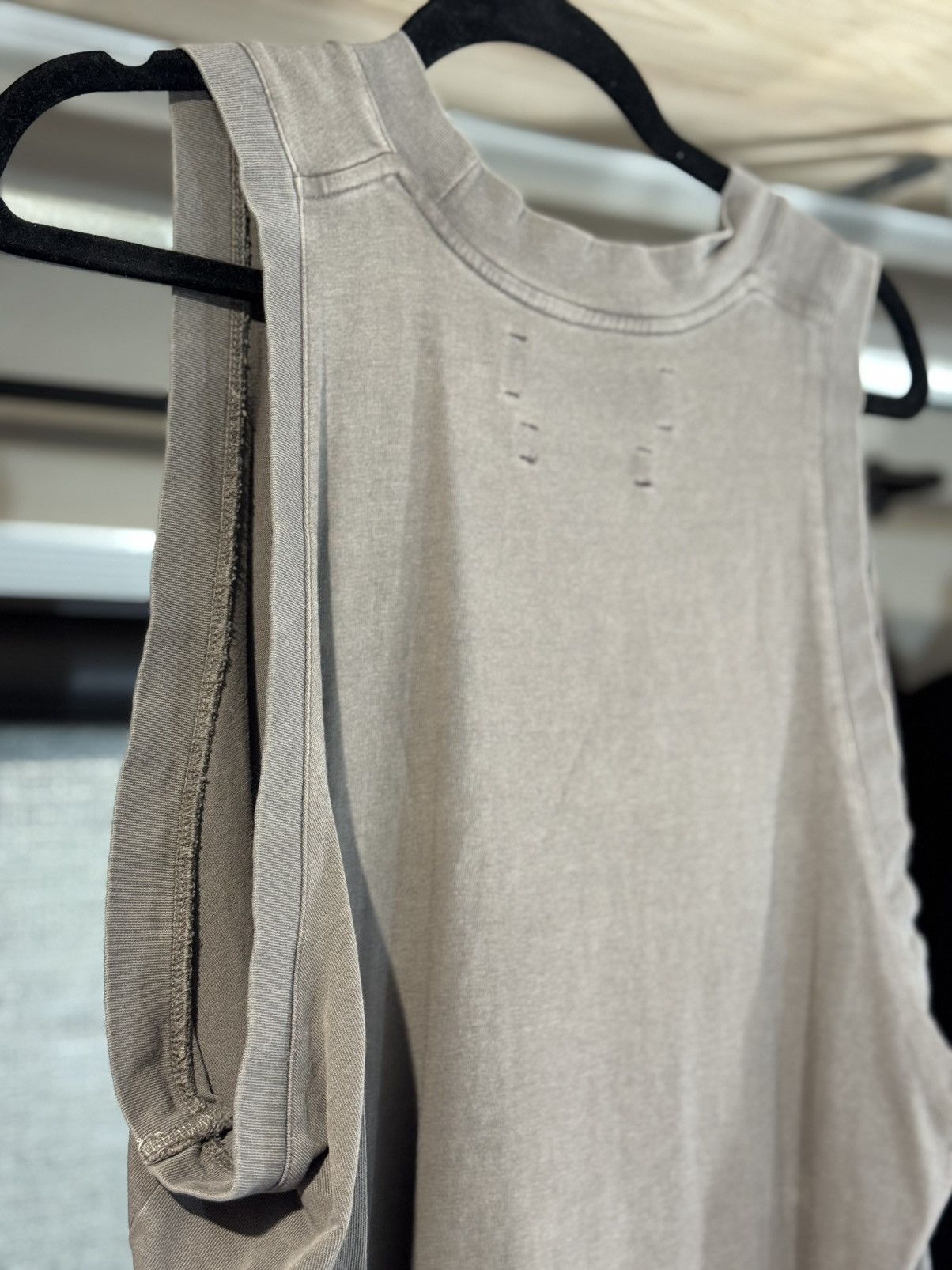 Adidas Grail: Season 1 YEEZY SEASON 1 distress tank Size US M / EU 48-50 / 2 - 3 Thumbnail